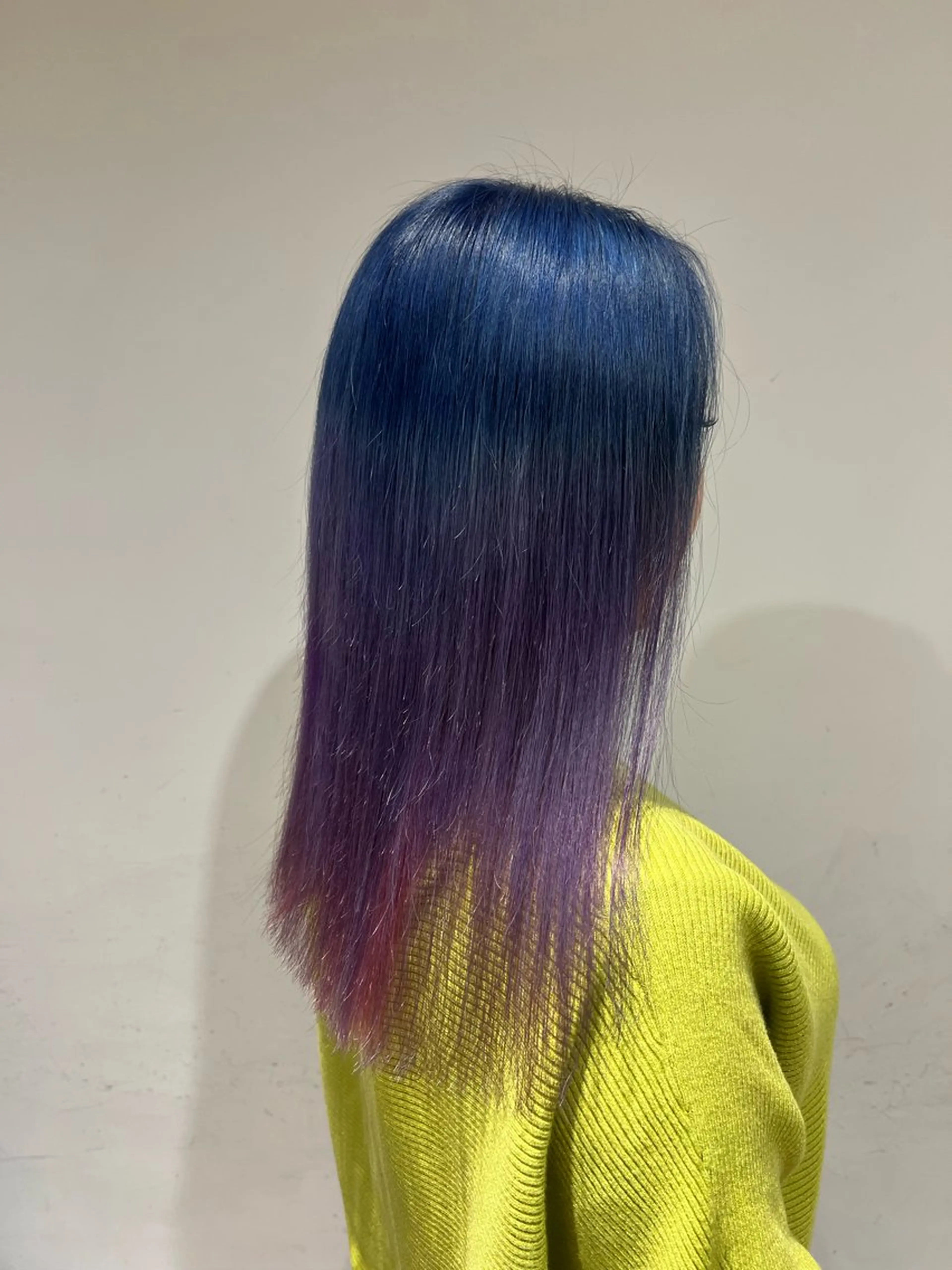 セミロング カラー グラデーションカラー ワタナベ モカ🦢ダブルカラーのヘアスタイル