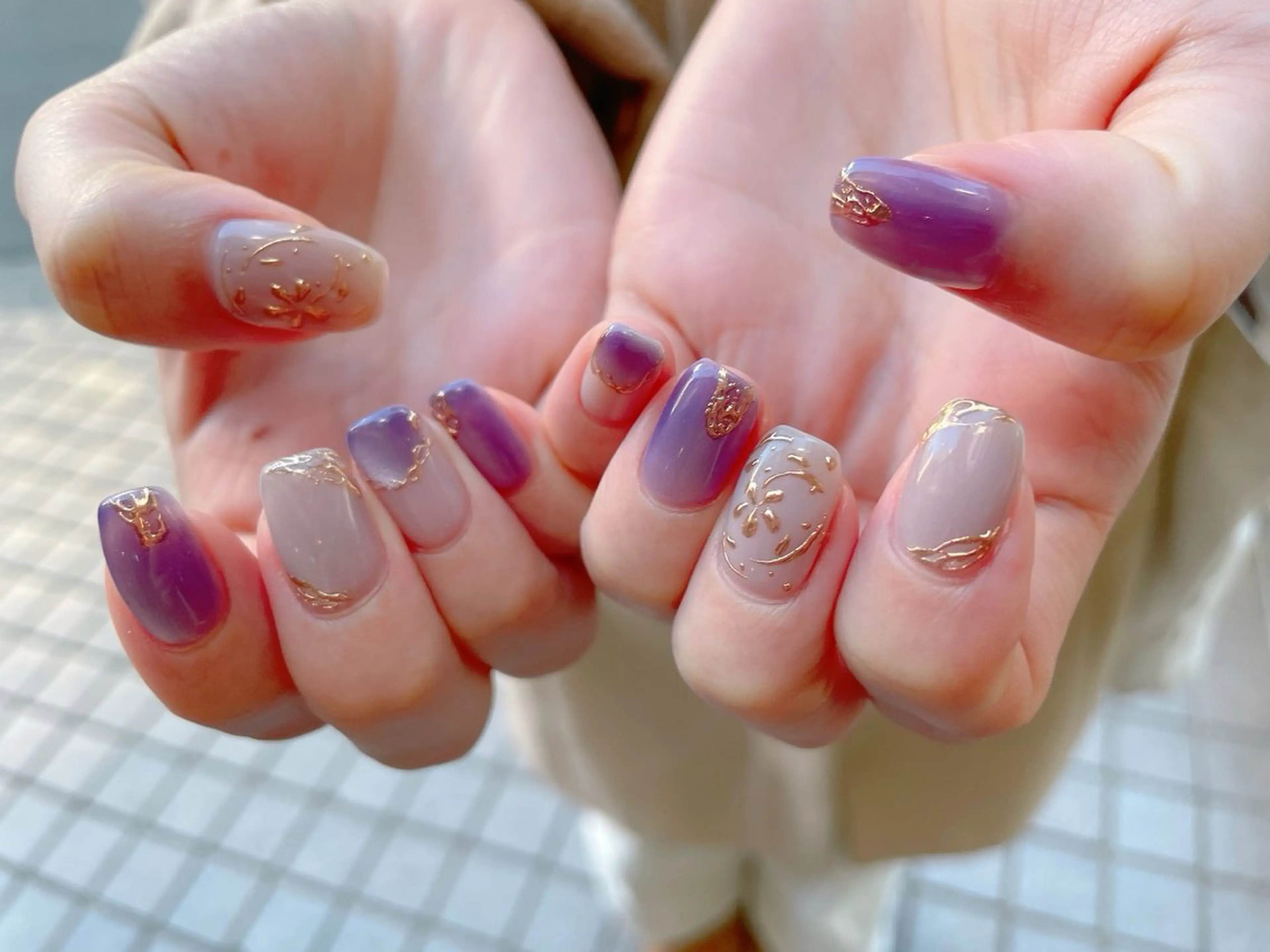 ネイル ジェルネイル ニュアンスネイル パラジェル 春ネイル nailroom OHANA🌴のネイルデザイン