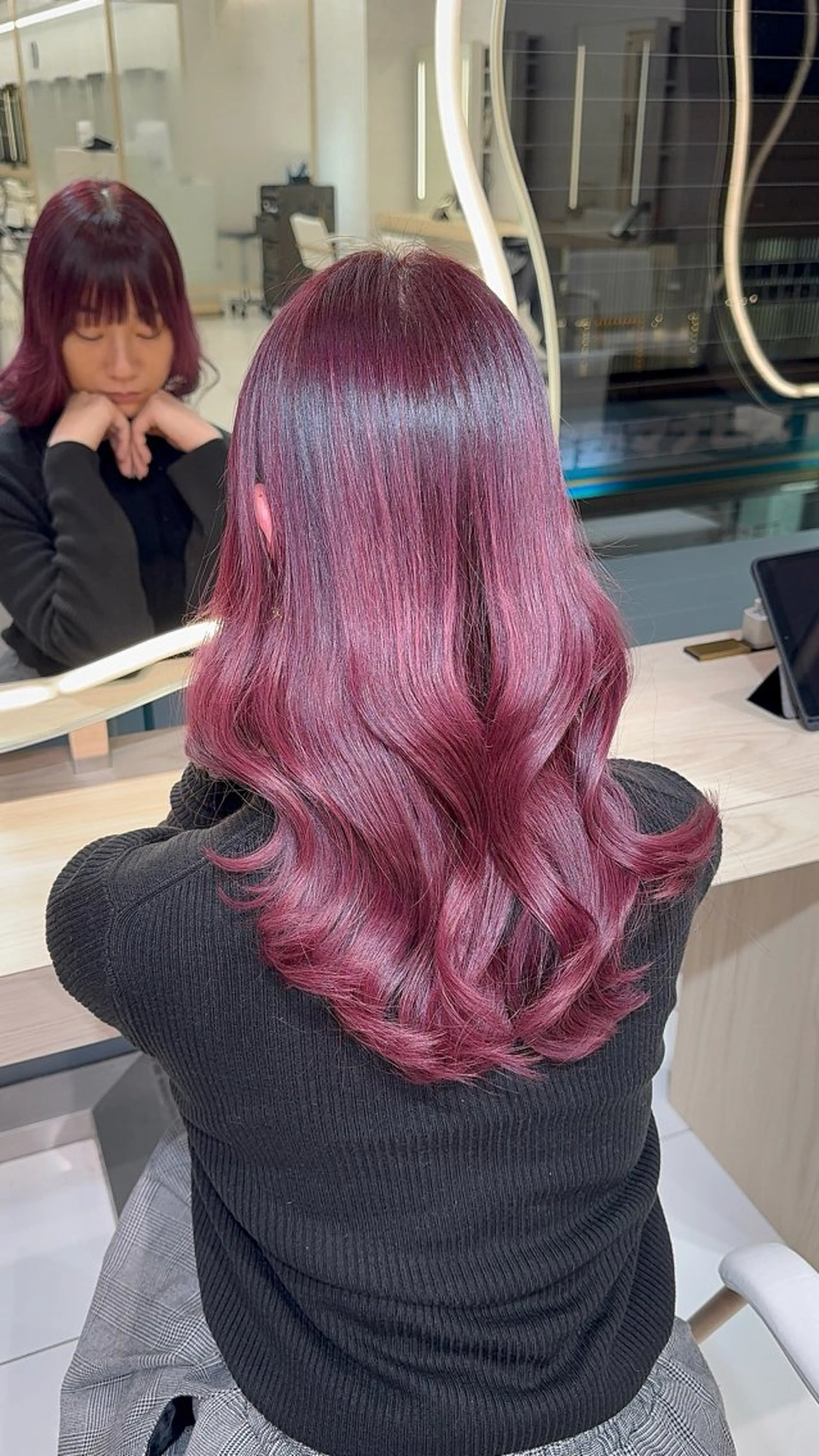 ロング カラー 韓国レイヤー/ 顔まわり/西野和裕のヘアスタイル