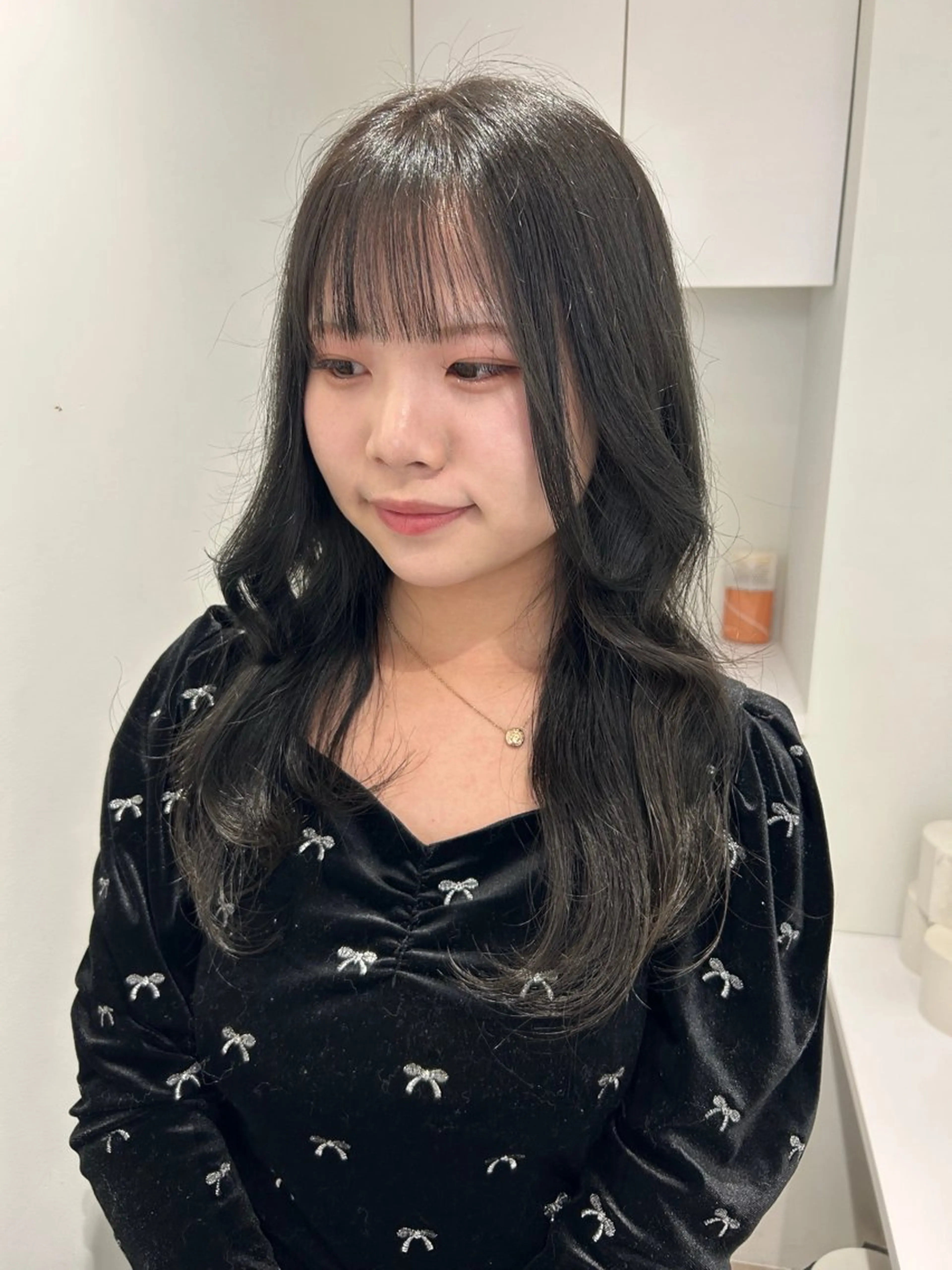 セミロング ヘアカラー トリートメント ハルカ 透明感カラー 美髪縮毛矯正🥣のヘアスタイル