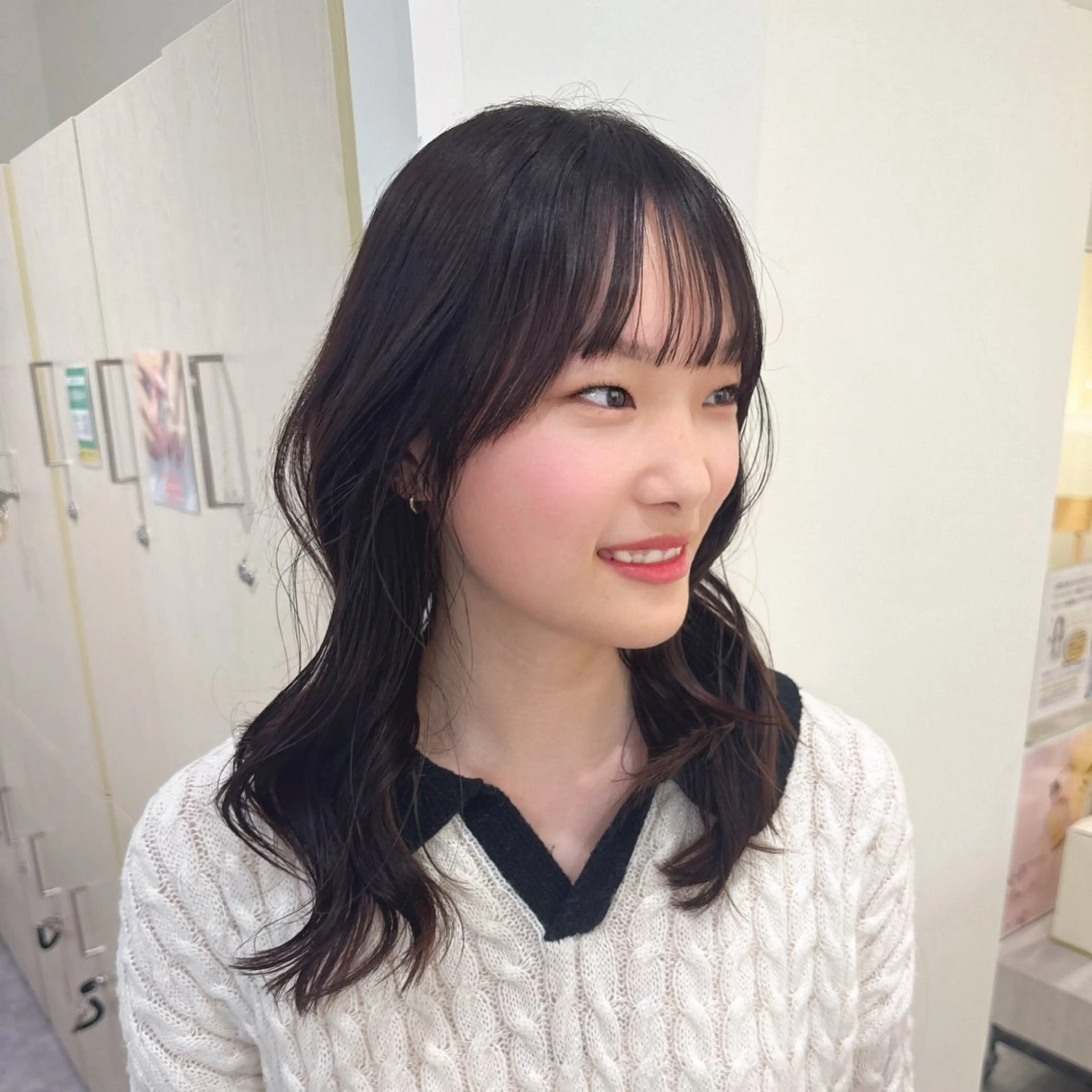 セミロング くびれヘア レイヤーカット SAKI /カラー/神戸/三宮のヘアスタイル