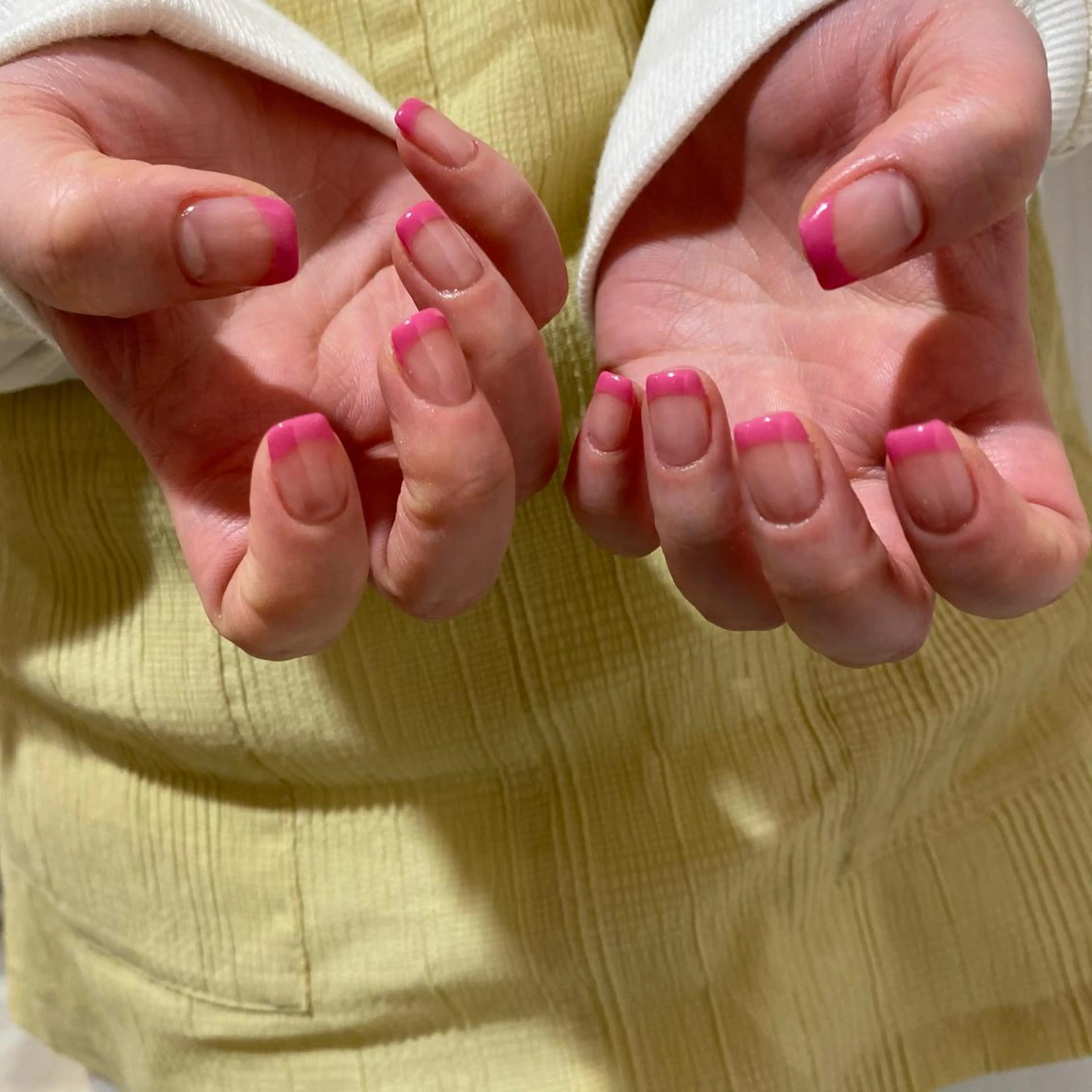 ネイル フレンチネイル ハンドネイル Trico Antique所属・岩本 杏のネイルデザイン