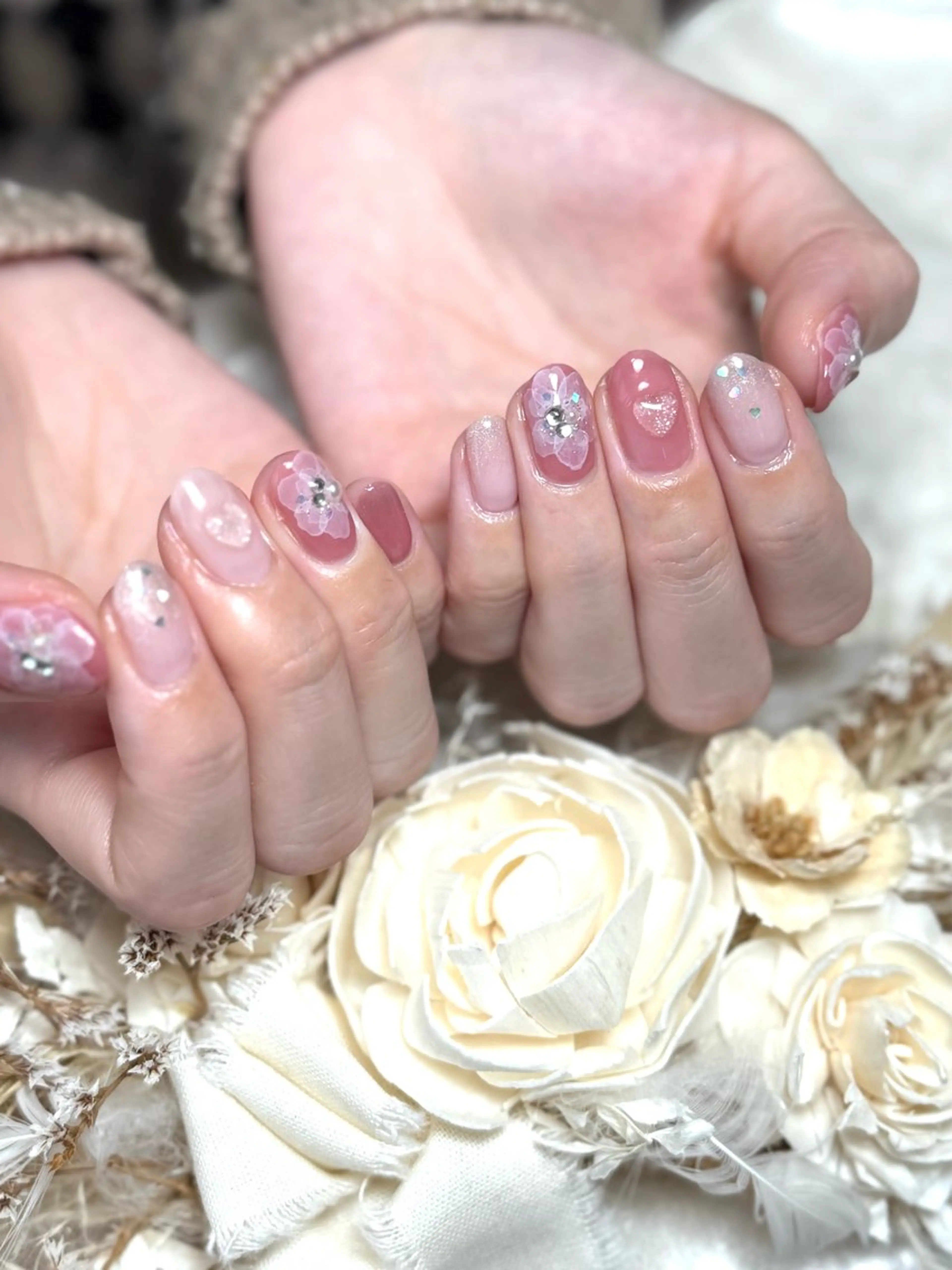 ネイル フラワーネイル ハート ハンドネイル Hana_ Rieのネイルデザイン