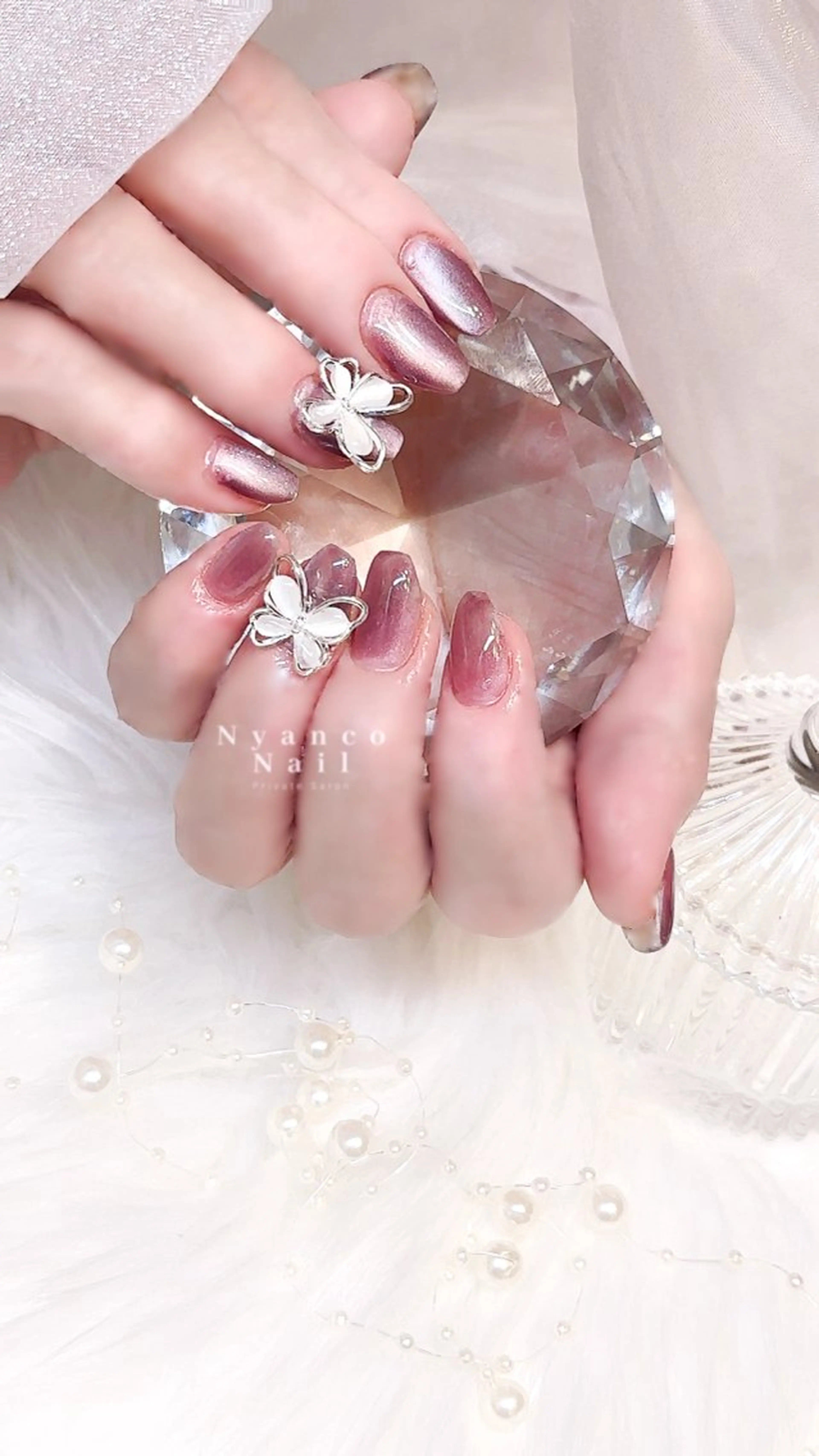 ネイル ジェルネイル 氷ネイル・うるうるネイル キラキラネイル マグネットネイル シンプルネイル Nyanco Nailのネイルデザイン