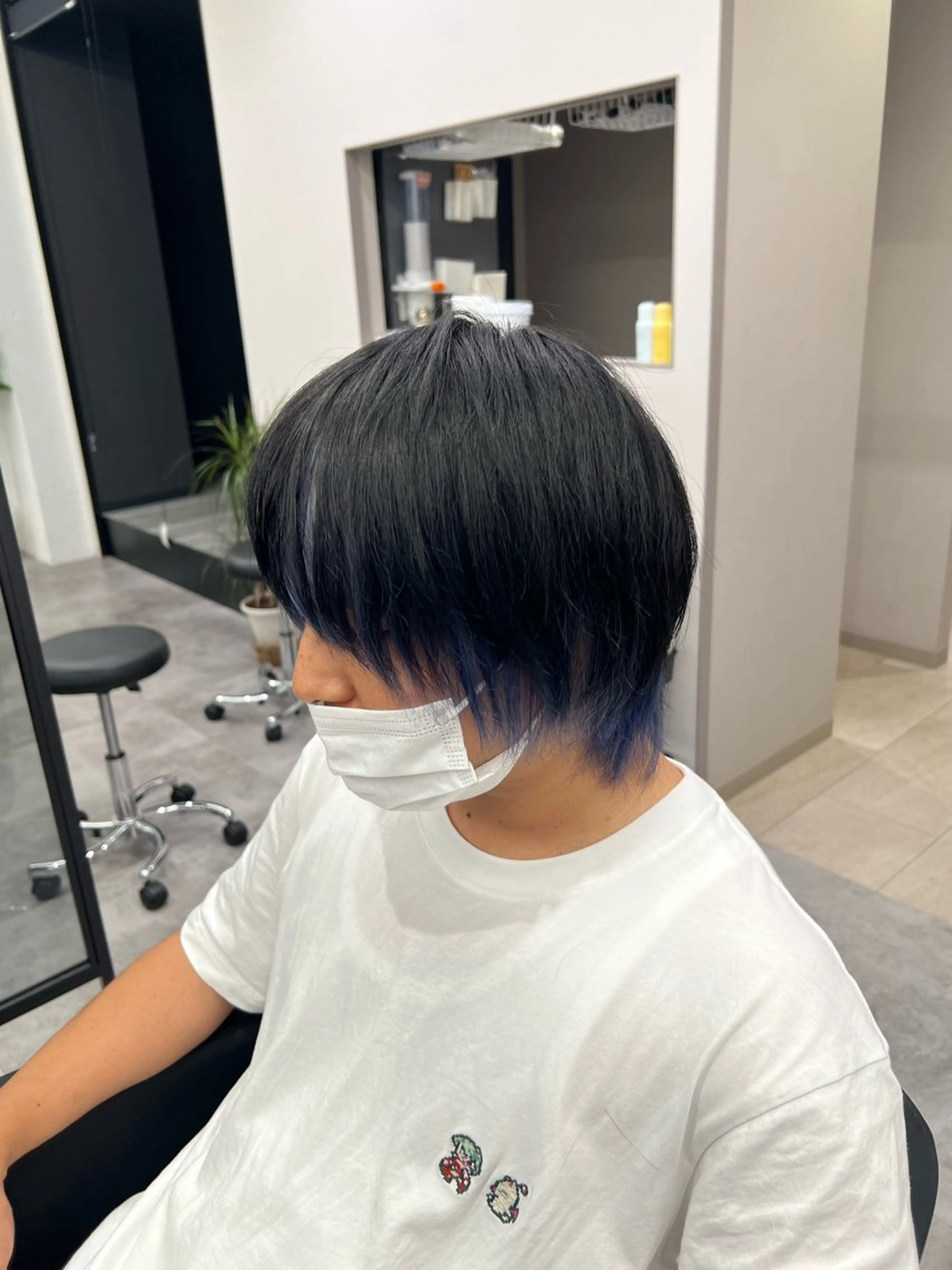 カラー メンズ ヘアカラー COCO .のヘアスタイル