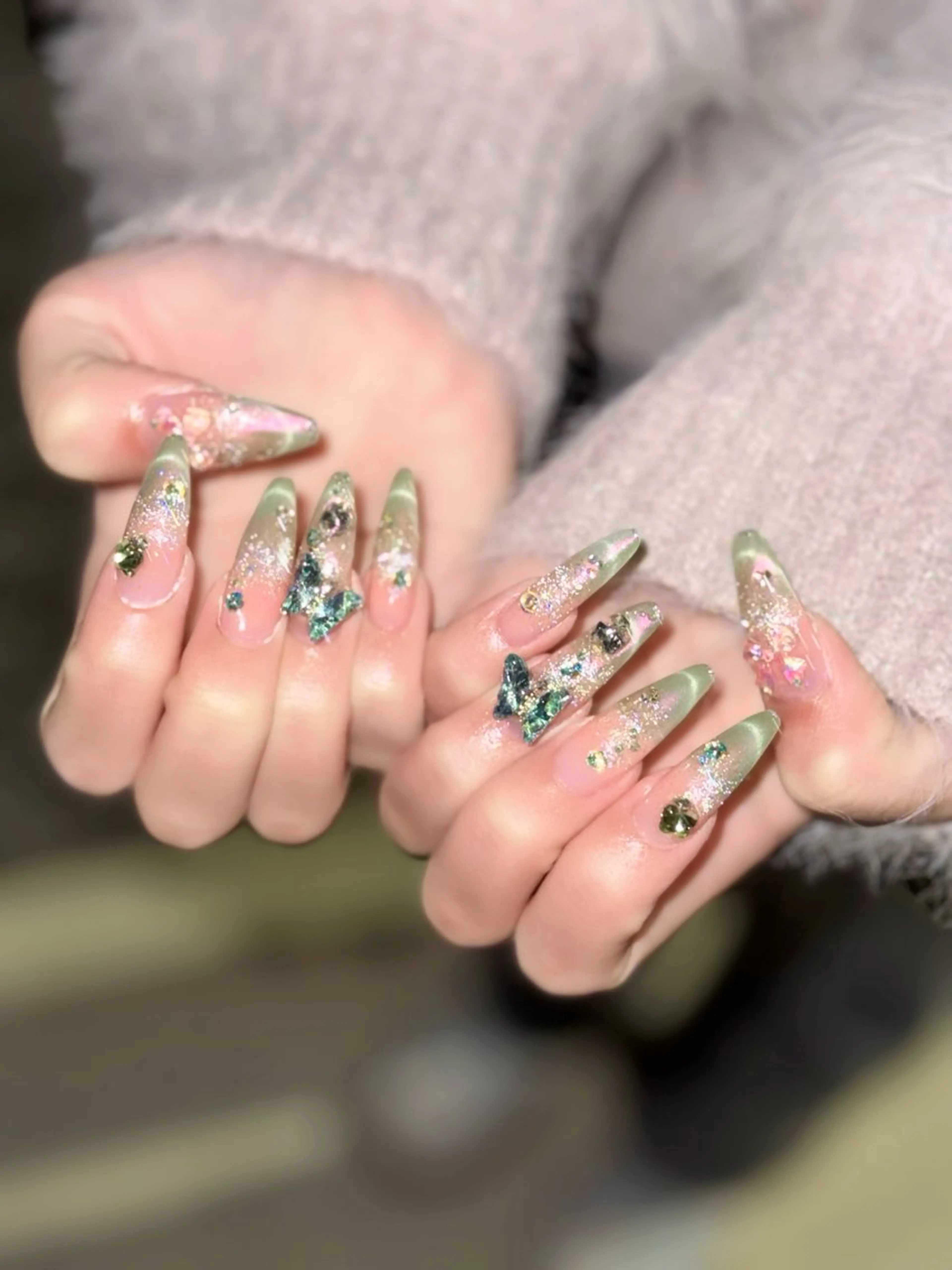 ネイル 高島 夏海のネイルデザイン