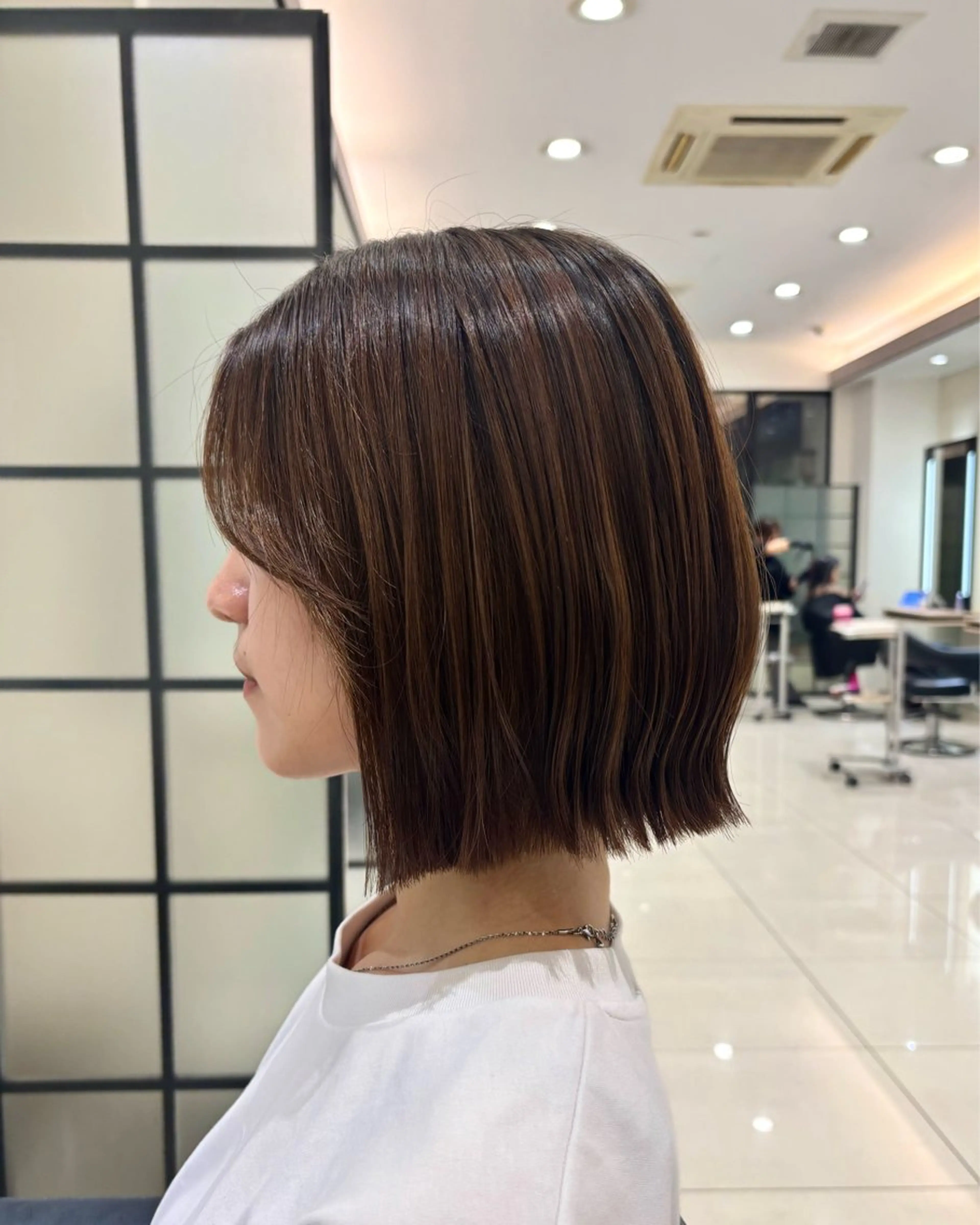 ショート SLASHスラッシュ 辻村  彩華のヘアスタイル