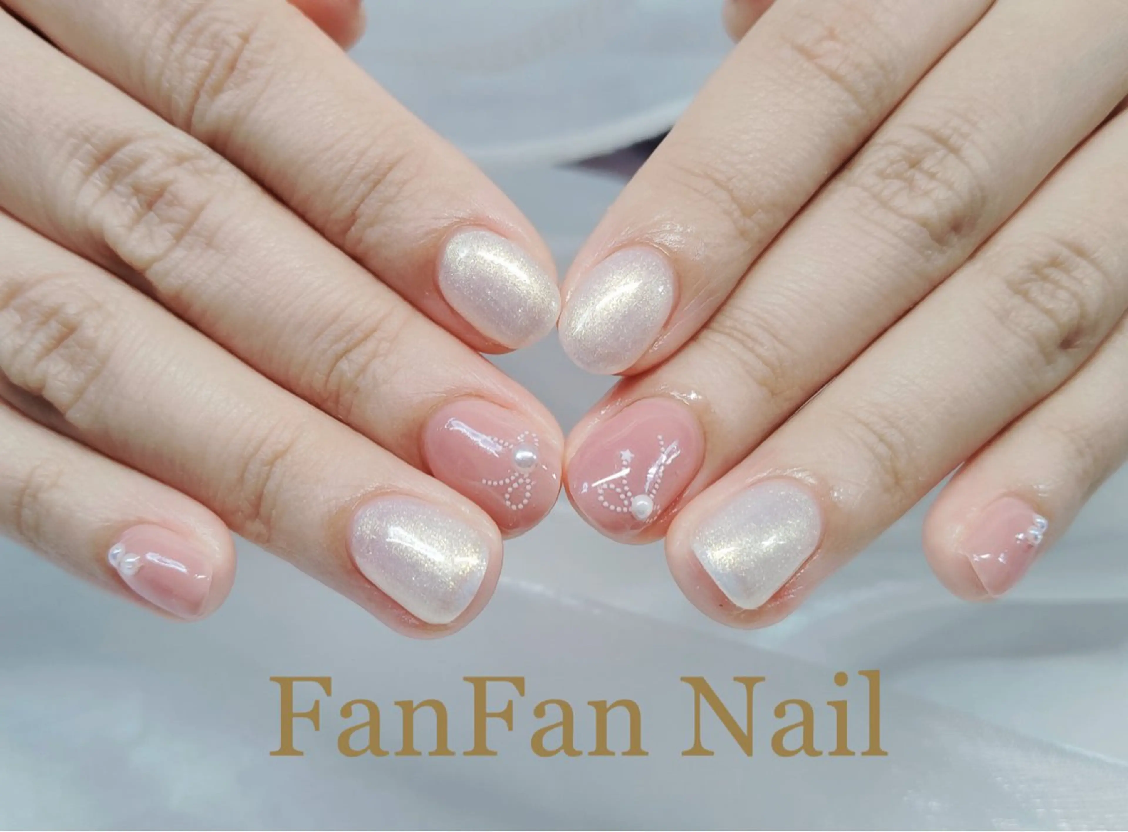 ネイル アートネイル オーロラネイル ガーリー キラキラネイル 韓国ネイル ハンドネイル KaKa FanFanNailのネイルデザイン