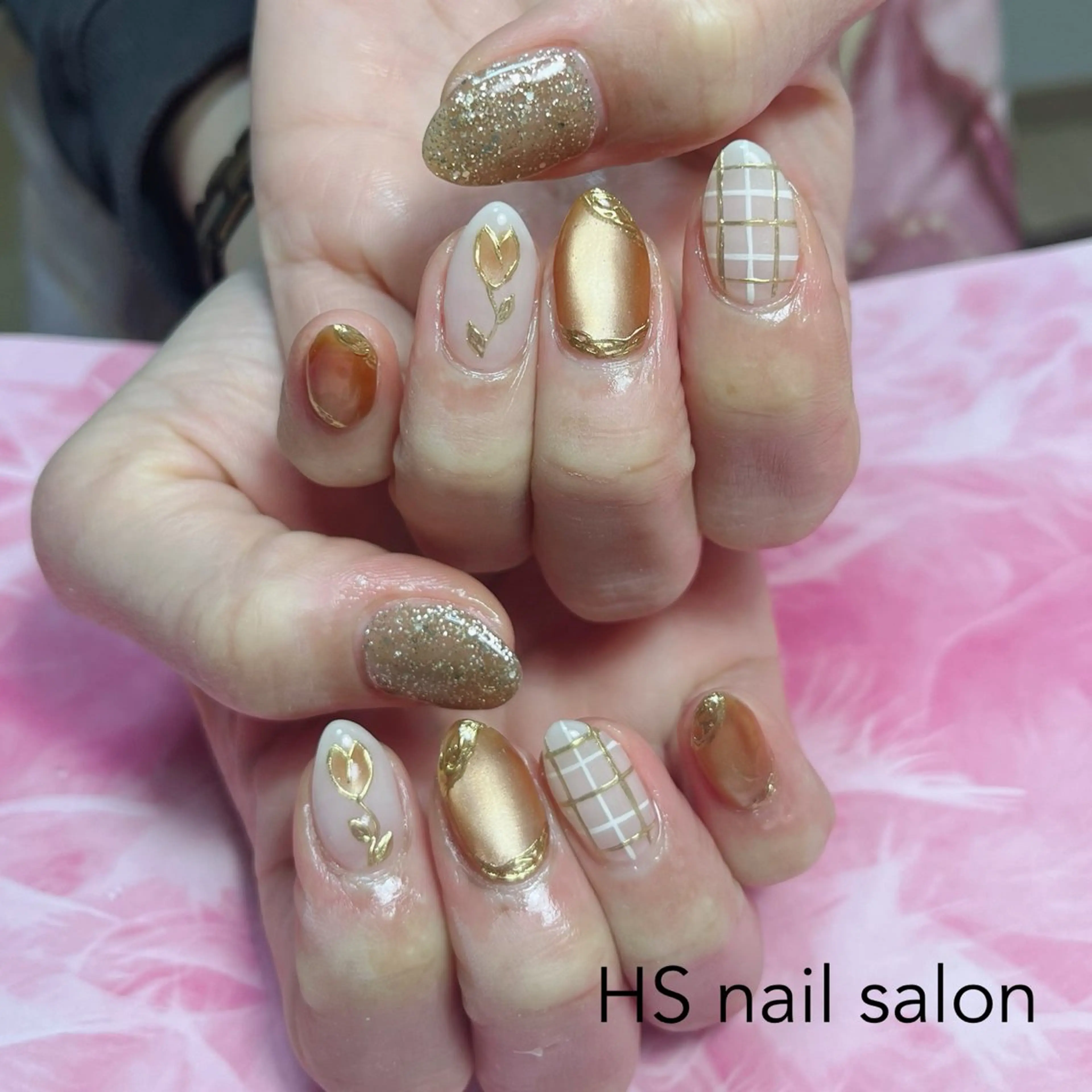 ミディアム ハンドネイル hs nail salonのネイルデザイン