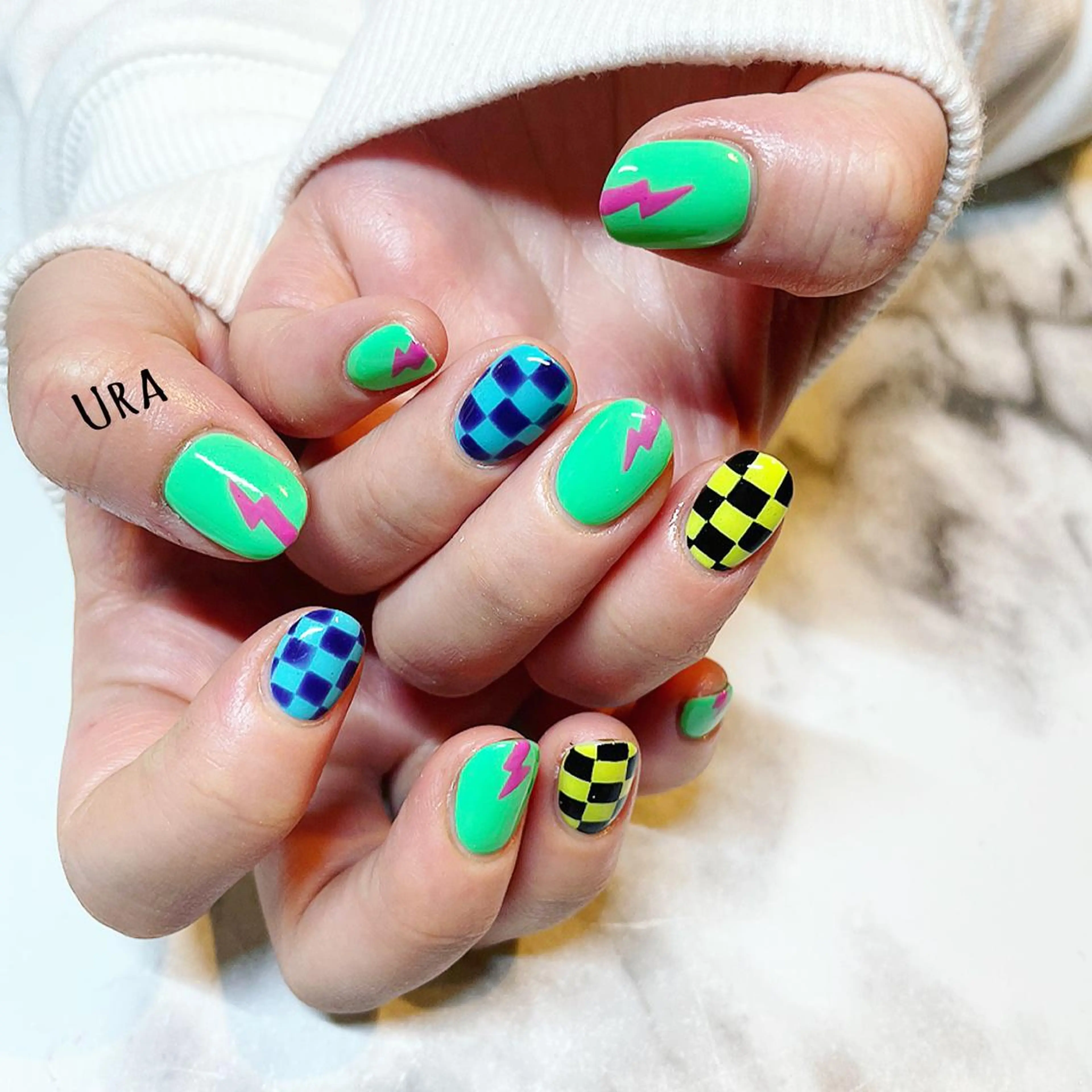 ネイル UrakoNail 《nail》のネイルデザイン