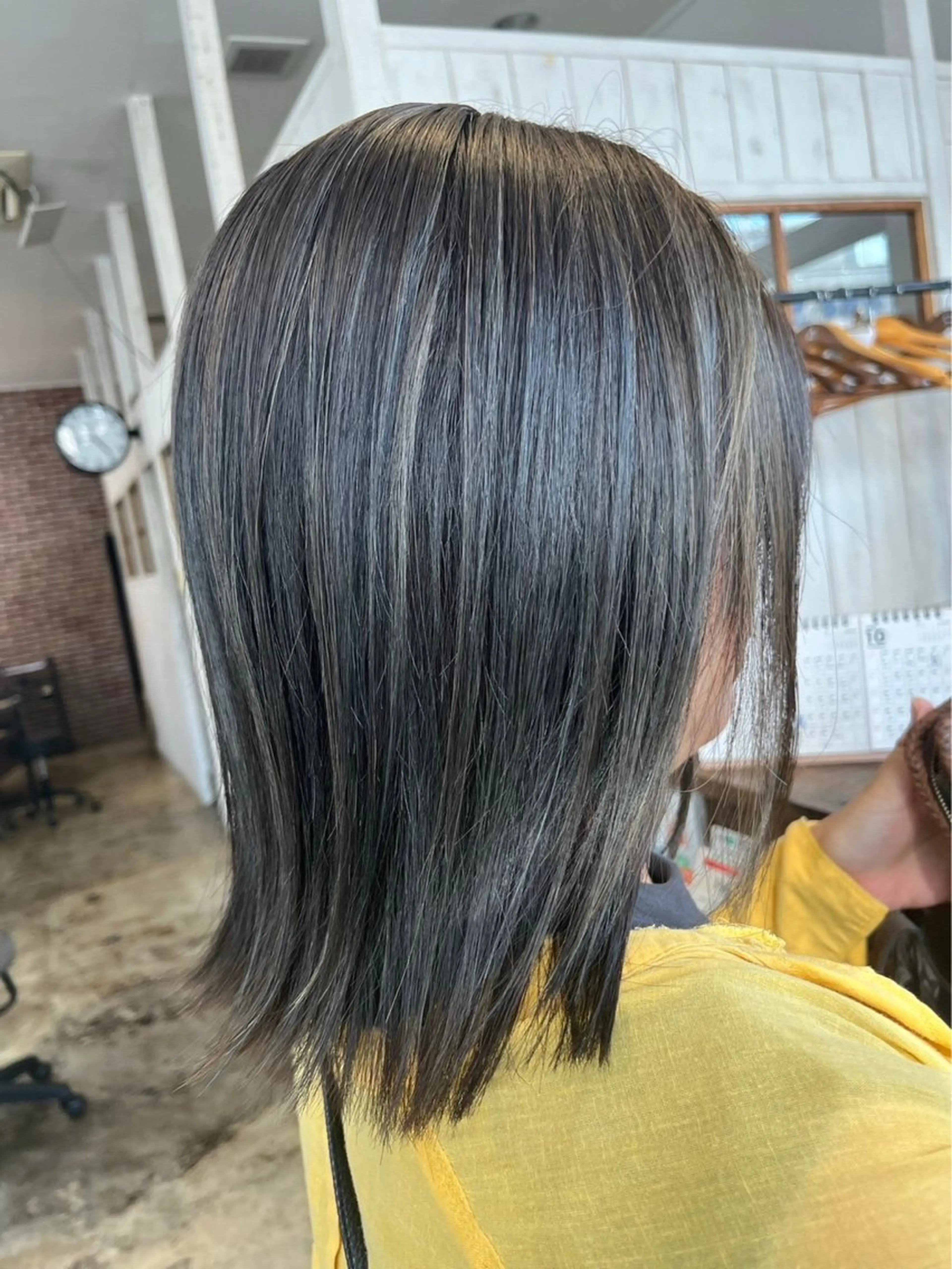 ミディアム カラー Hair ruup 平良那生のヘアスタイル