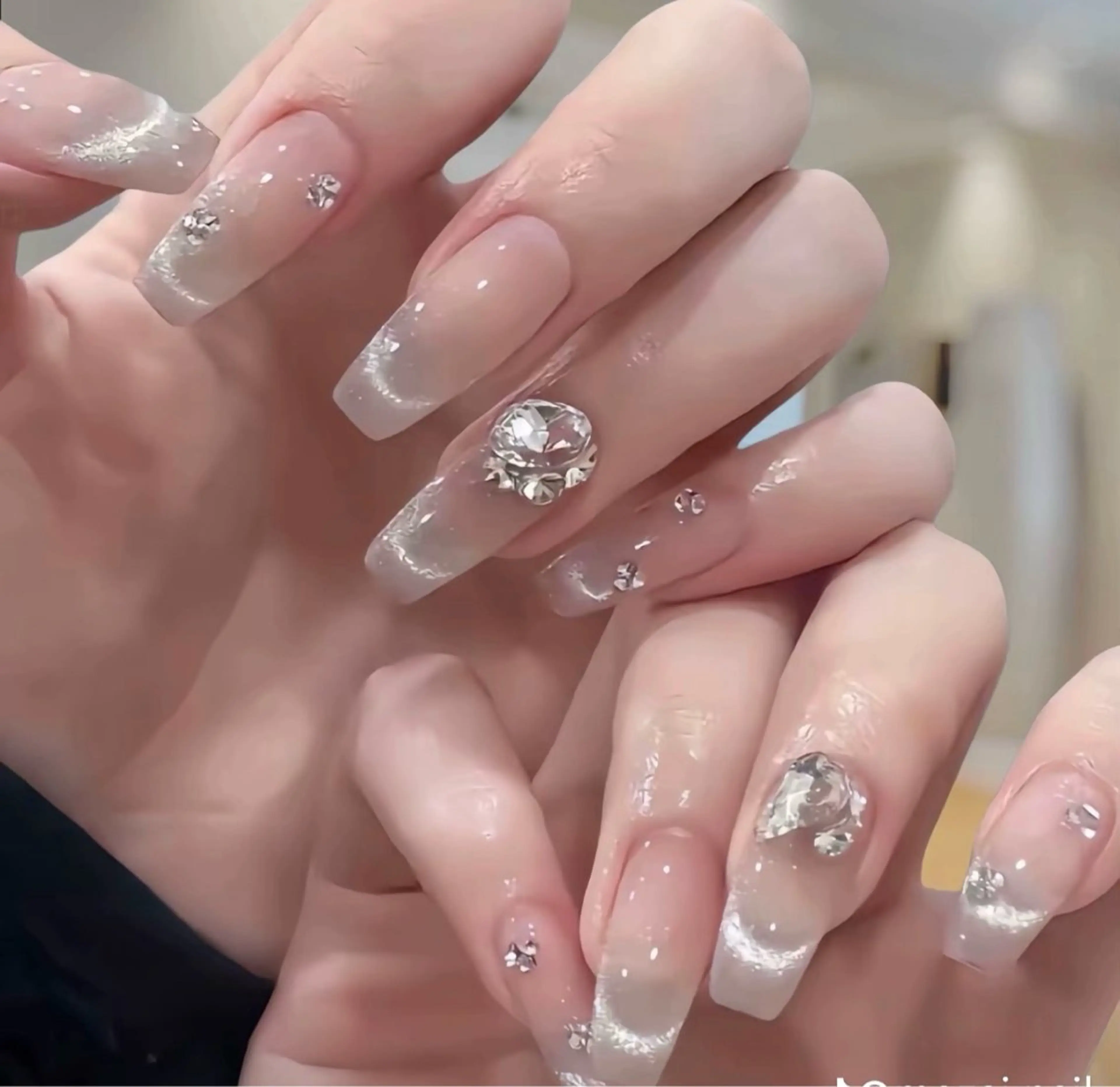 ネイル モナ& あきのネイルデザイン