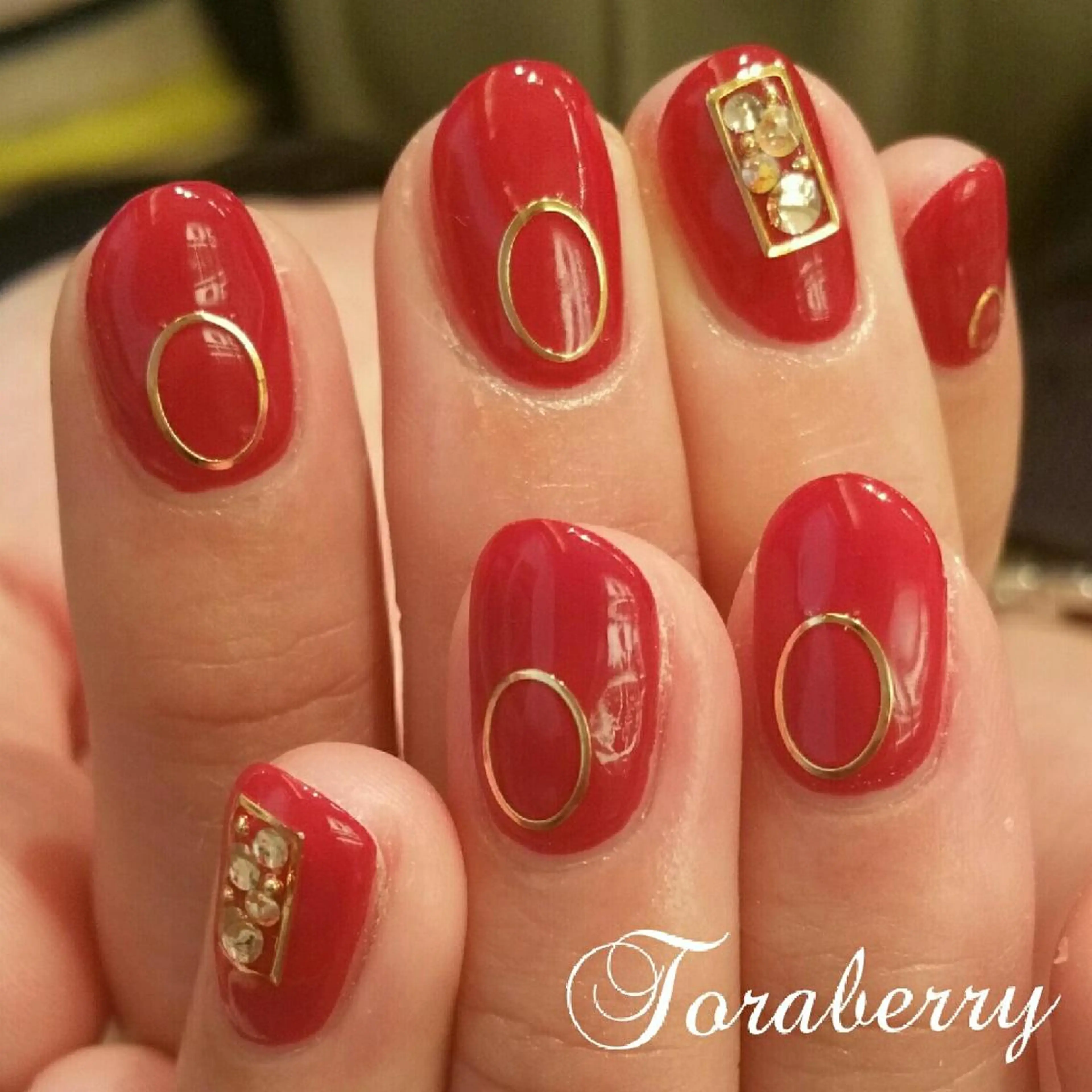 ネイル 赤色 ネイリスト なつみのネイルデザイン