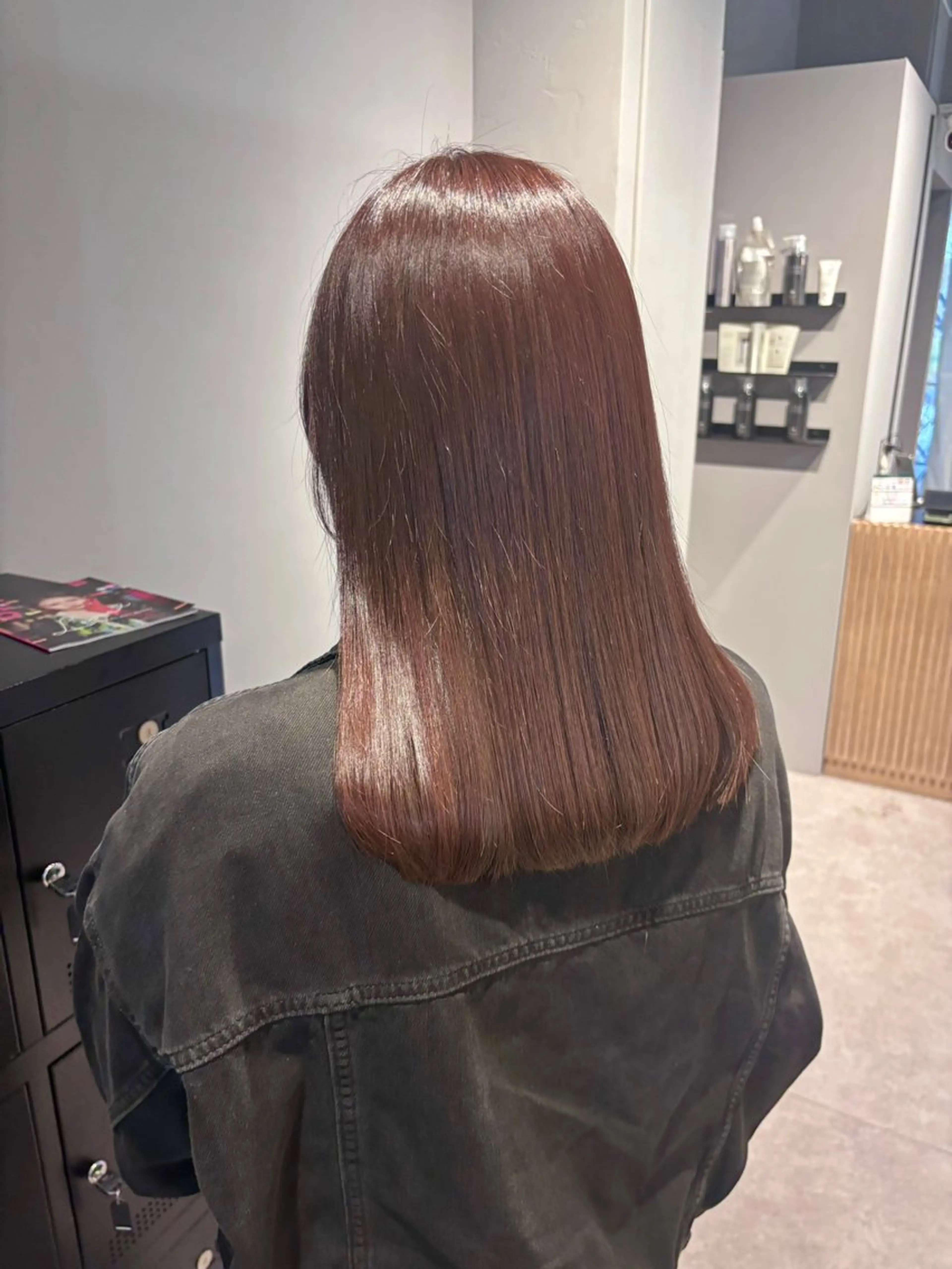 ミディアム カット ヘアカラー Yuuka/ w colorのヘアスタイル