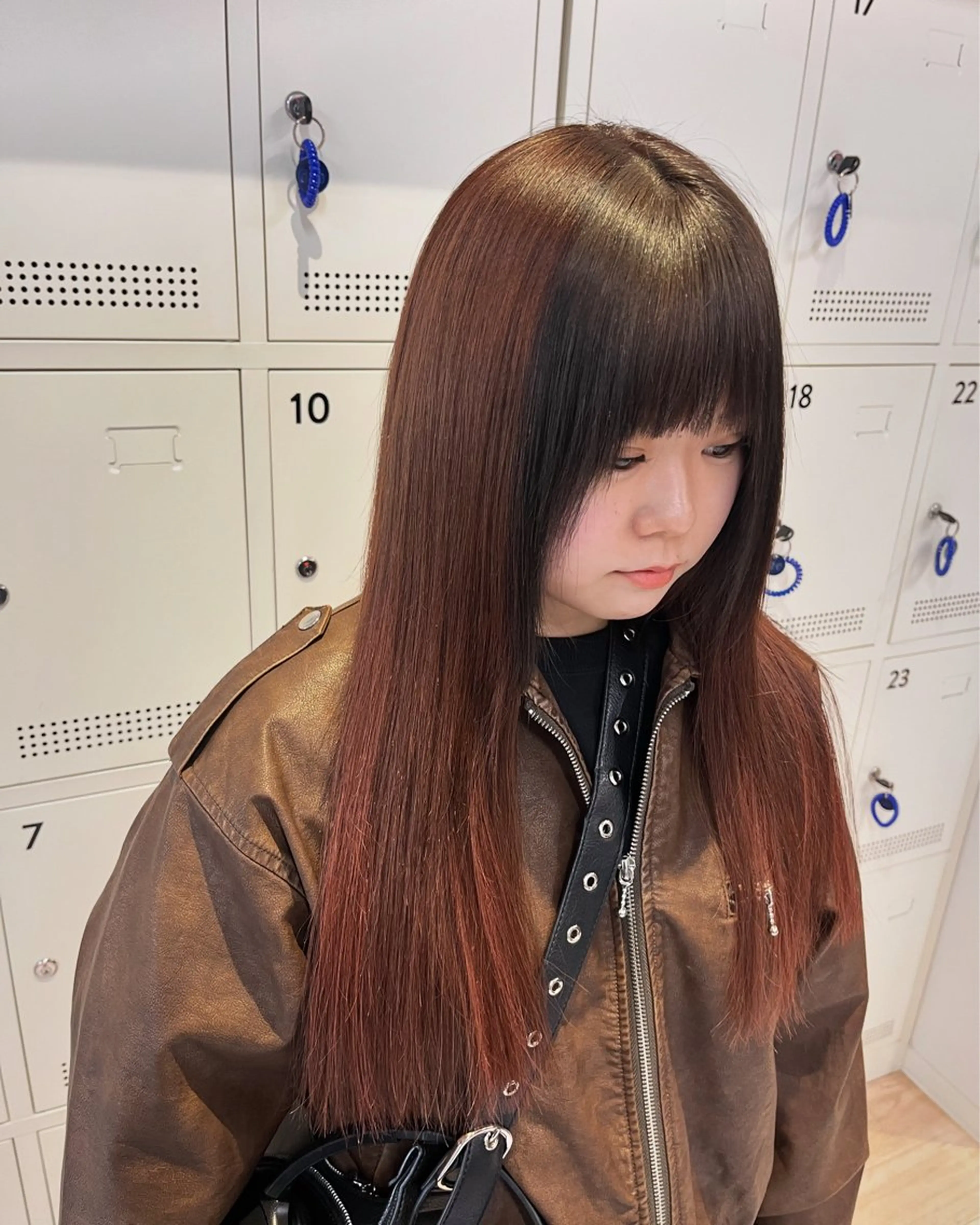 ロング カラー 🦋 韓国hair 🖤 RAMのヘアスタイル