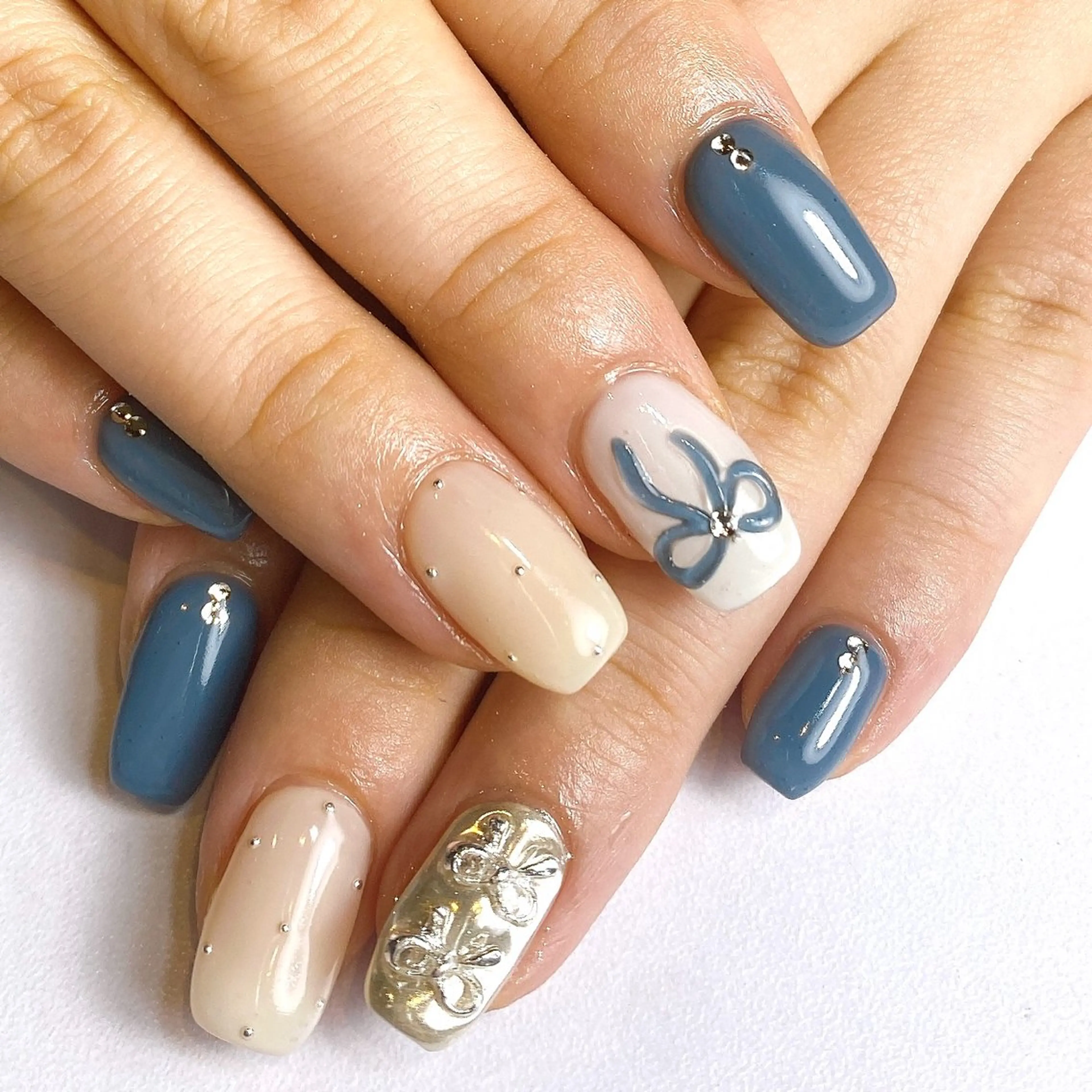 ネイル ハンドネイル minuit ︎nail/Yumeのネイルデザイン