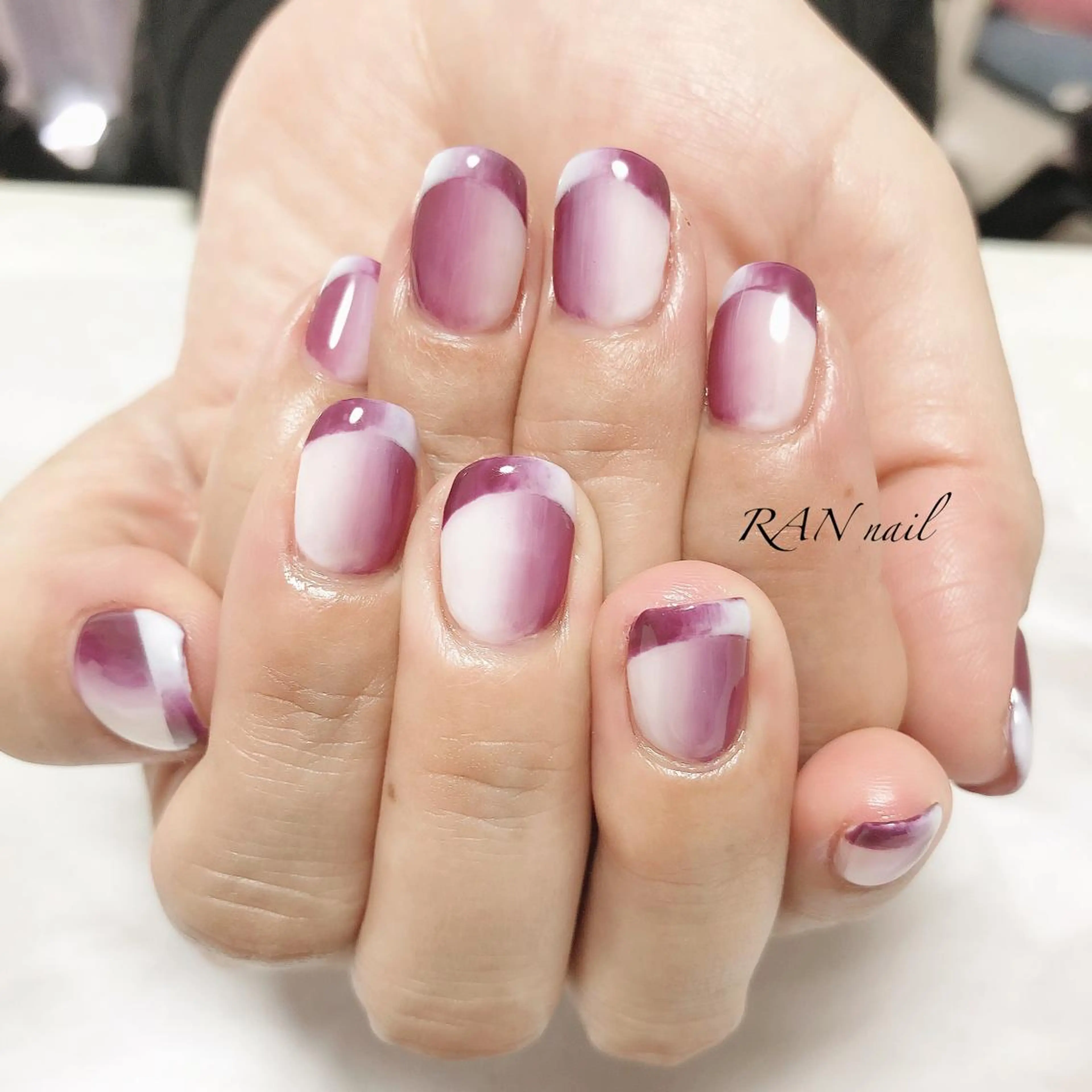 ネイル フレンチネイル ジェルネイル グラデーション ニュアンスネイル オフィスネイル ハンドネイル フットネイル RAN nailのネイルデザイン