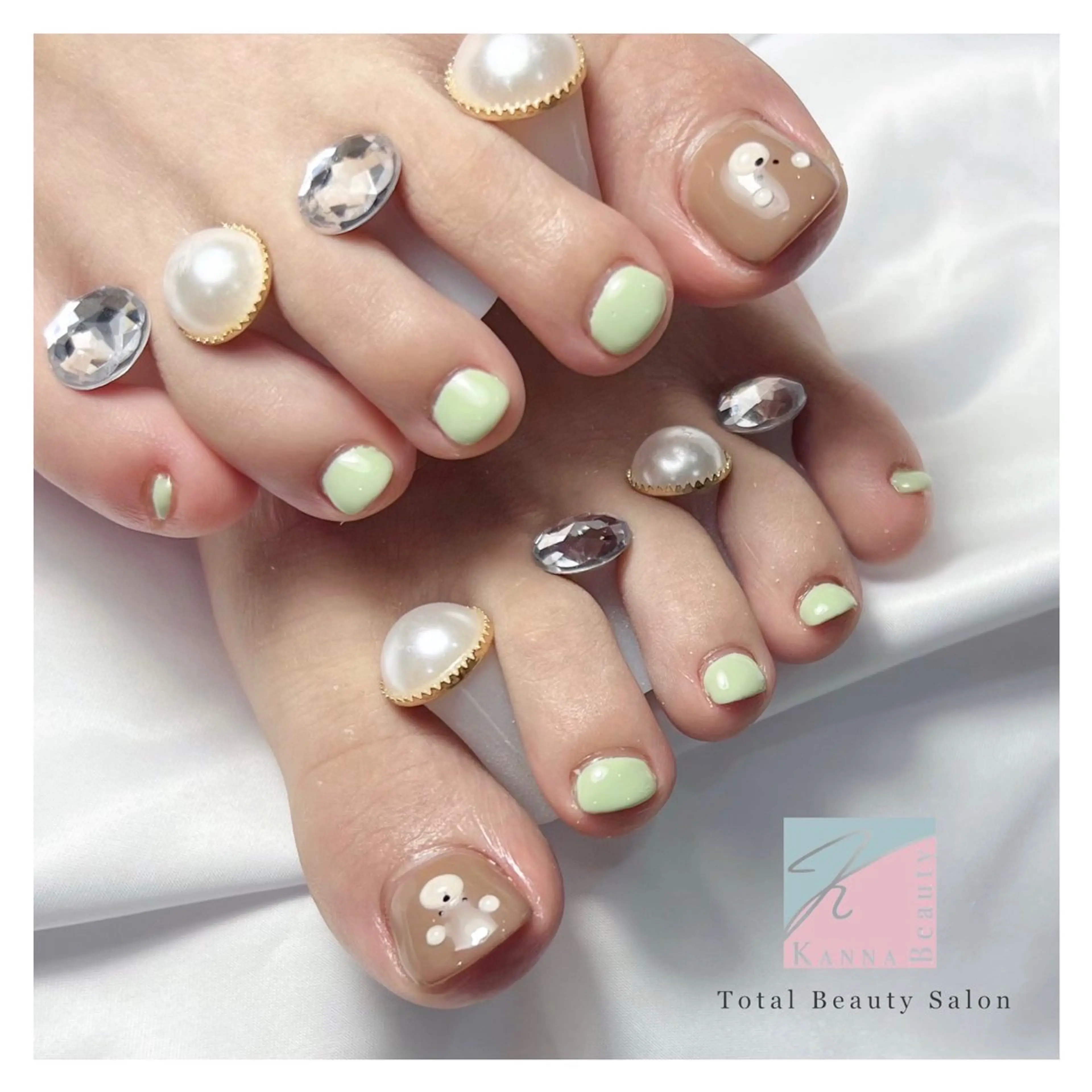 ネイル フットネイル ジェルネイル グラデーション キラキラネイル マグネットネイル Kanna Yuki カンナユキのネイルデザイン