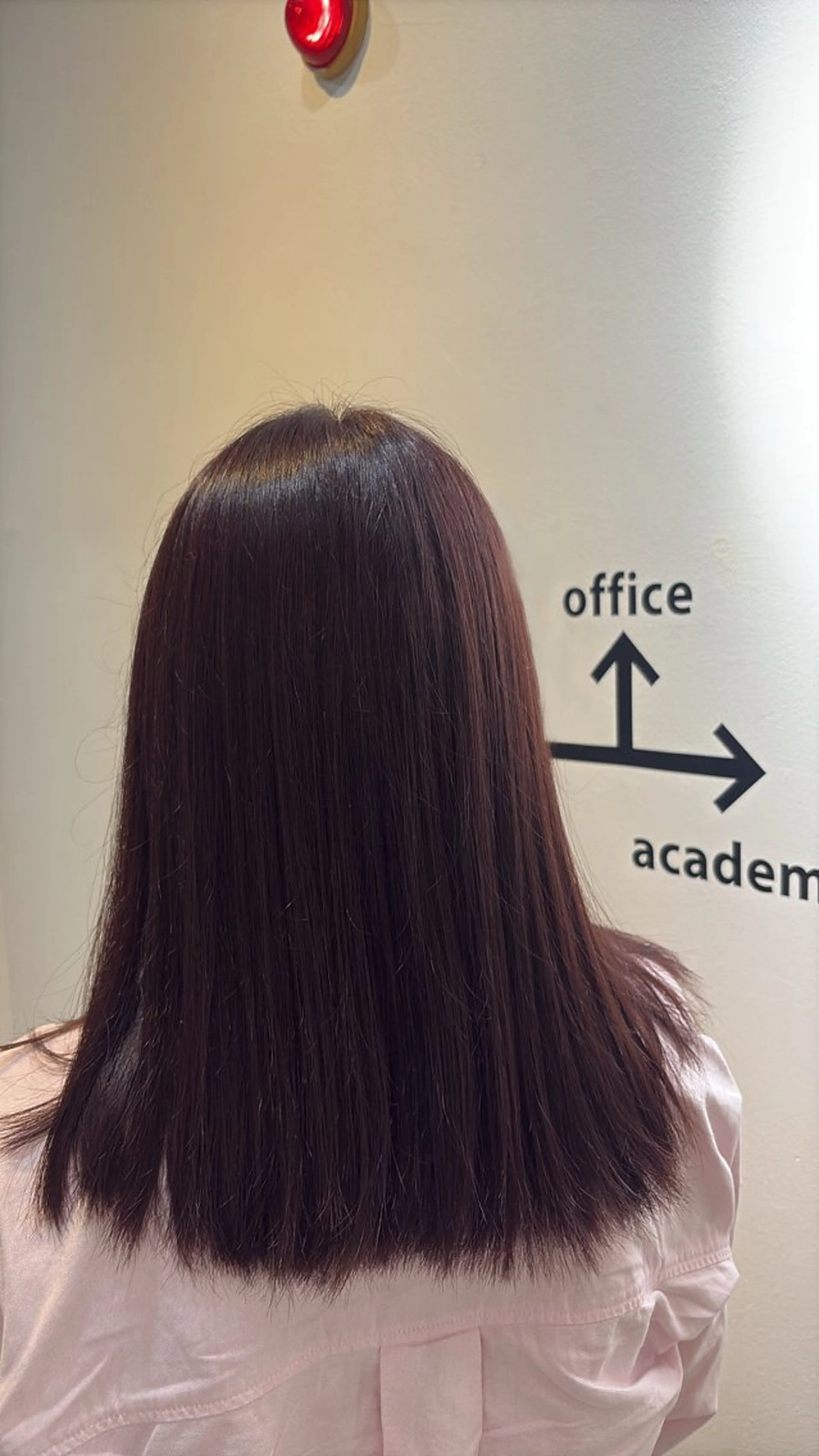 カラー 透明感カラー ラベンダーカラー ヘアカラー 吉井 愛陽のヘアスタイル