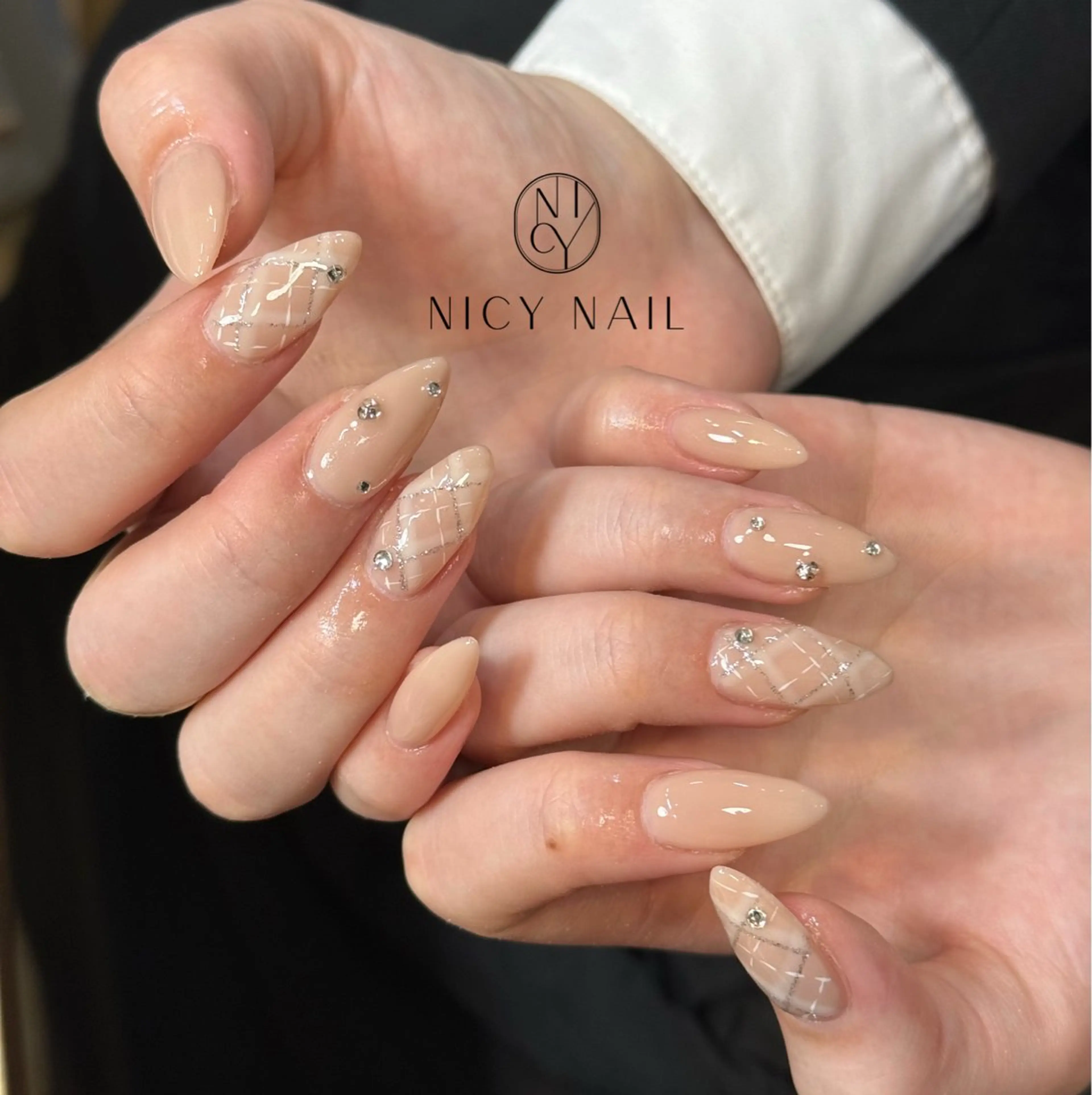 ネイル ハンドネイル Anna_ Nicy Nailのネイルデザイン