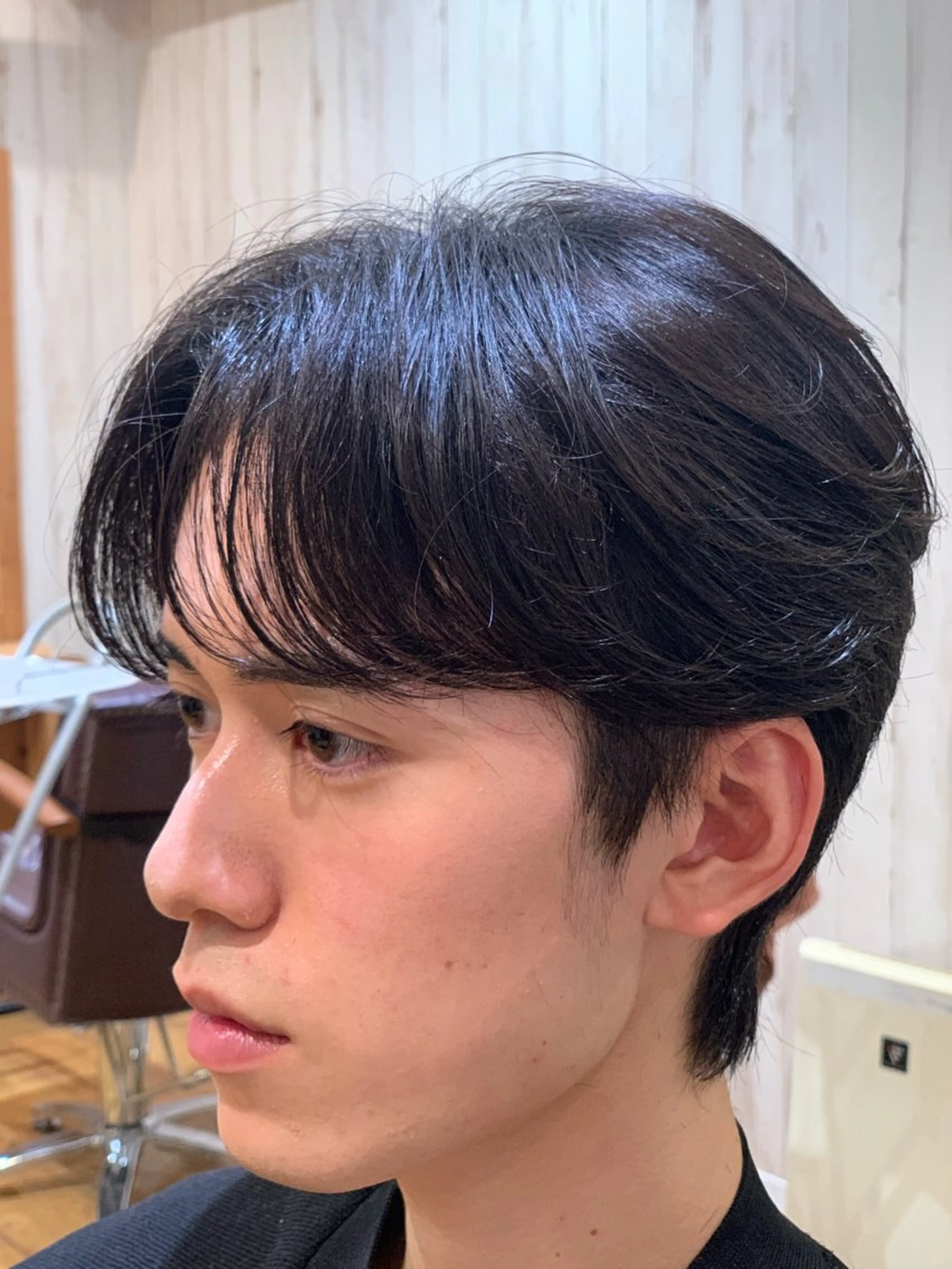 メンズ センターパート カルマパーマ メンズ韓国風 マッシュ メンズパーマ 井上 浅朝のヘアスタイル