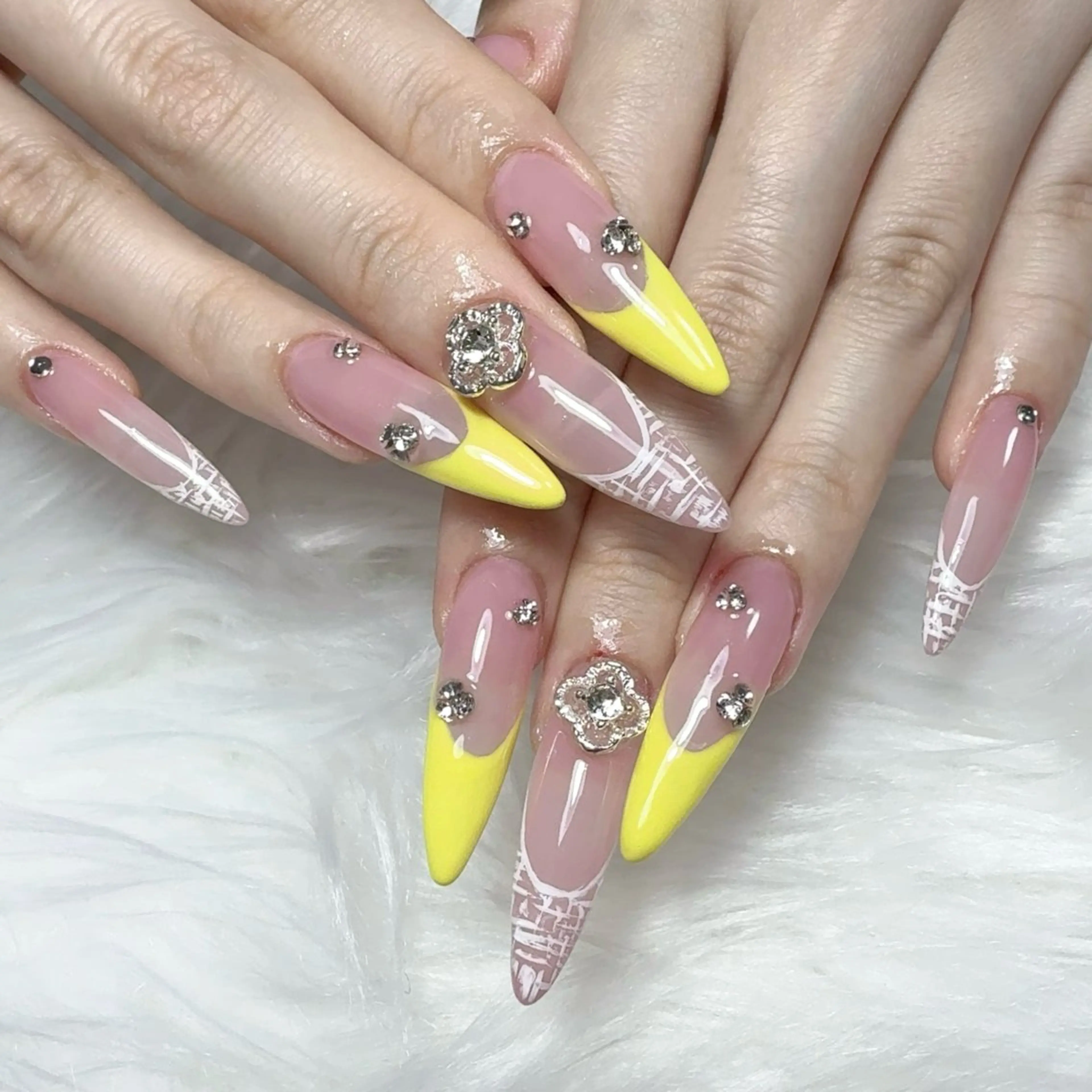 ネイル 持ち込み ハンドネイル L'ino nailのネイルデザイン
