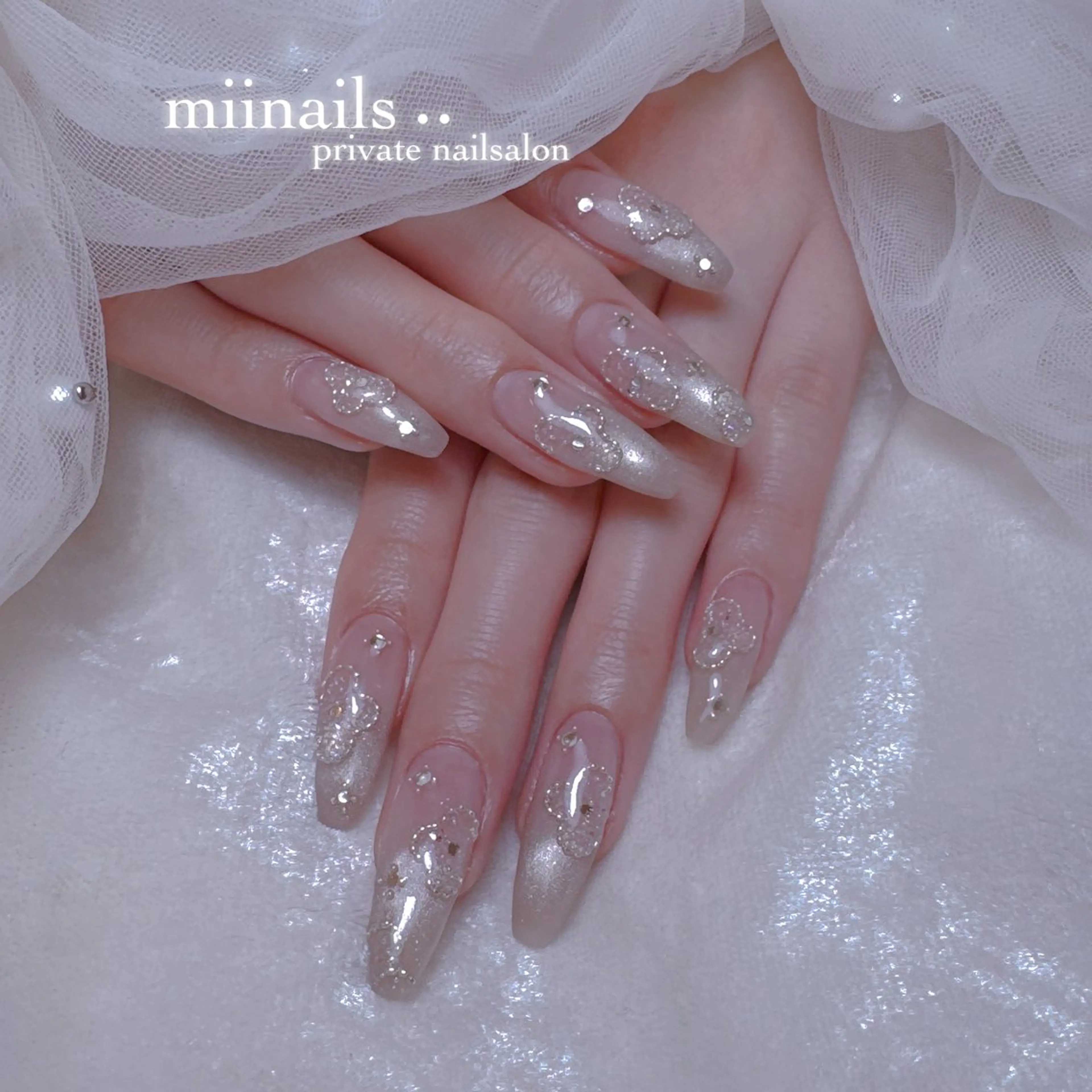ネイル キラキラネイル ワンホンネイル ハンドネイル nailsalon miinailsのネイルデザイン