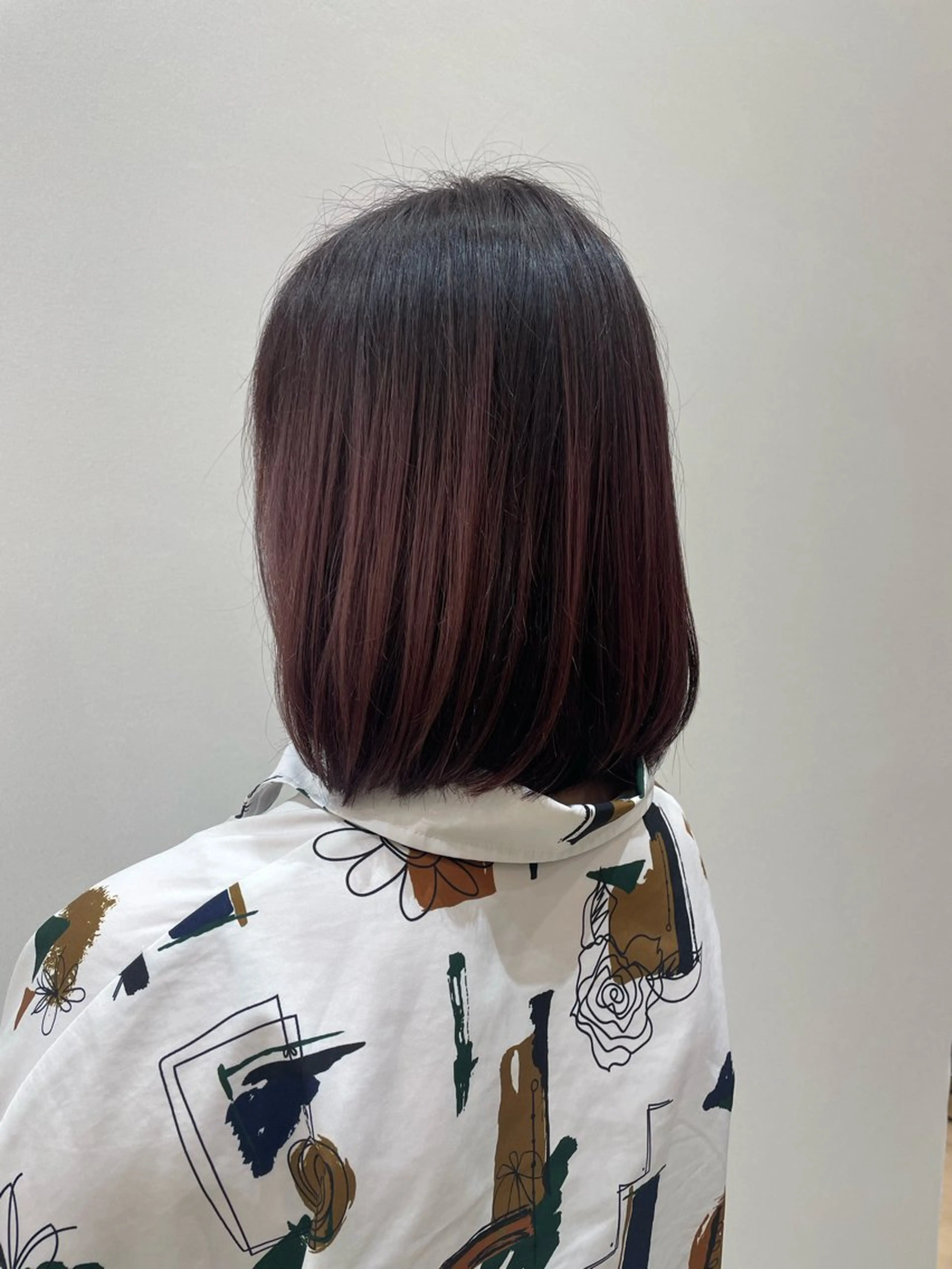 ミディアム ボブ ストレート/カラー ゆづきのヘアスタイル