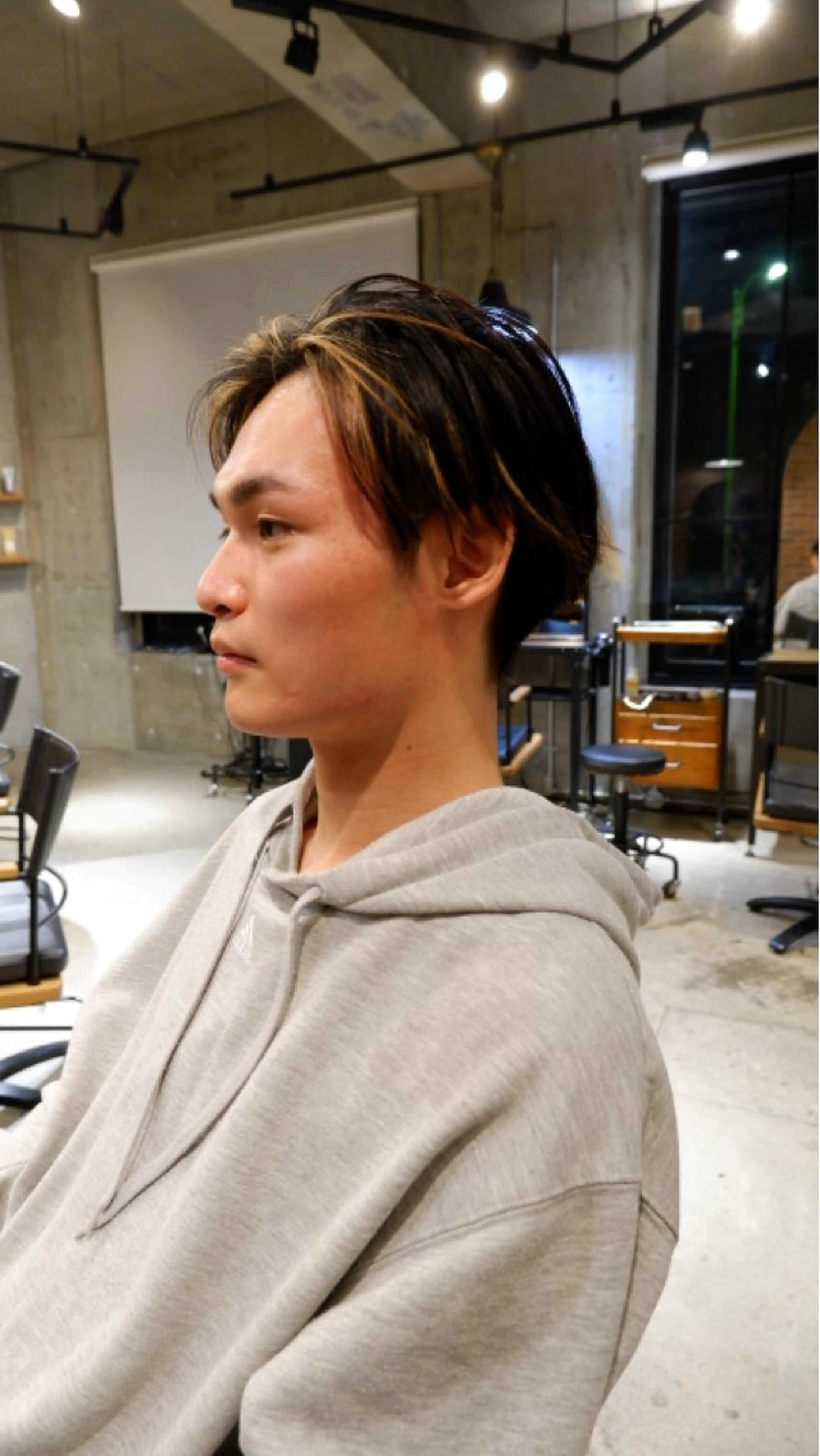 カラー メンズ メンズハイライト ハイライトカラー 稲葉 佳のヘアスタイル