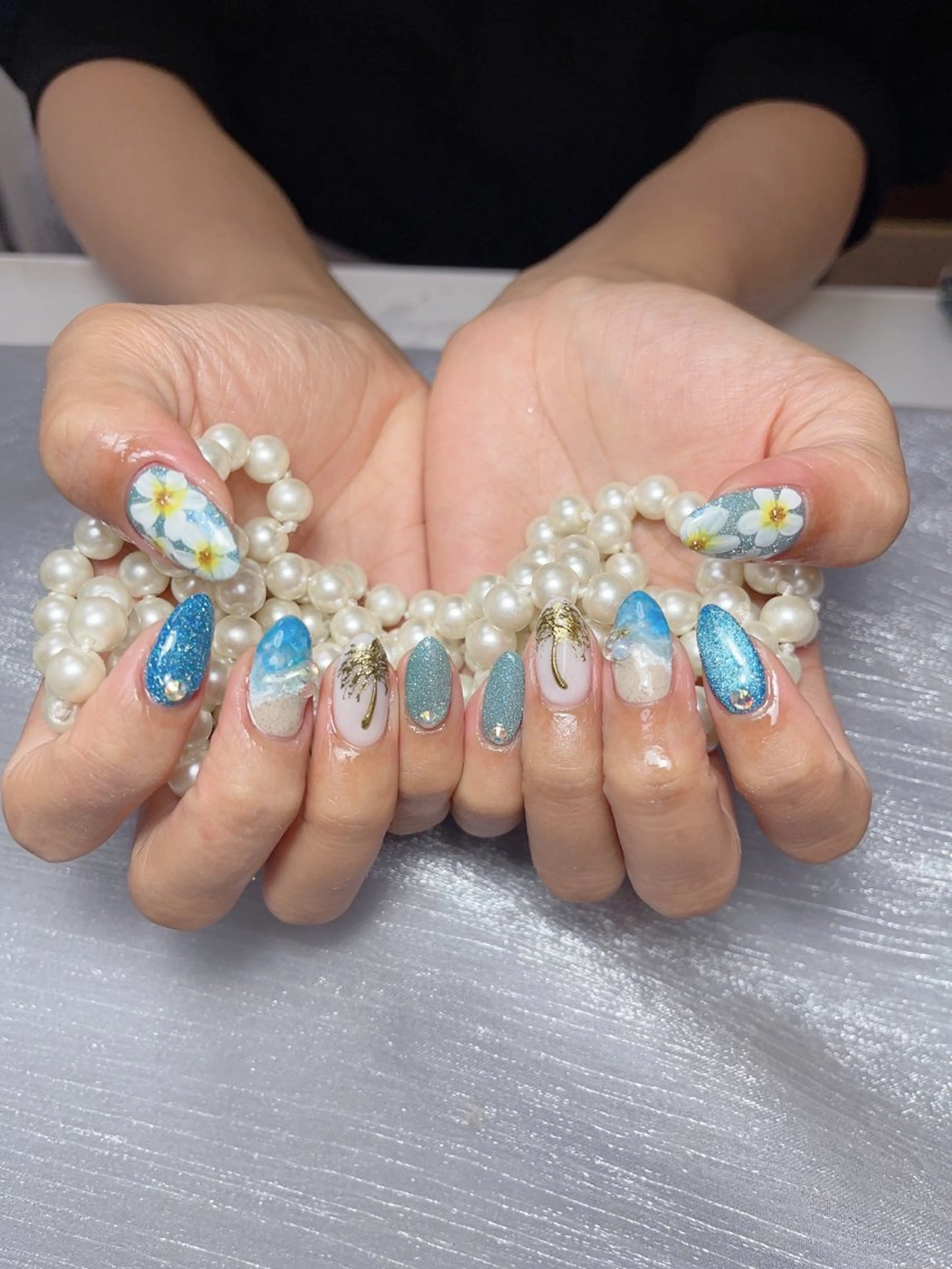 ネイル Rainrain💧 パーツ豊富、やり放題のネイルデザイン