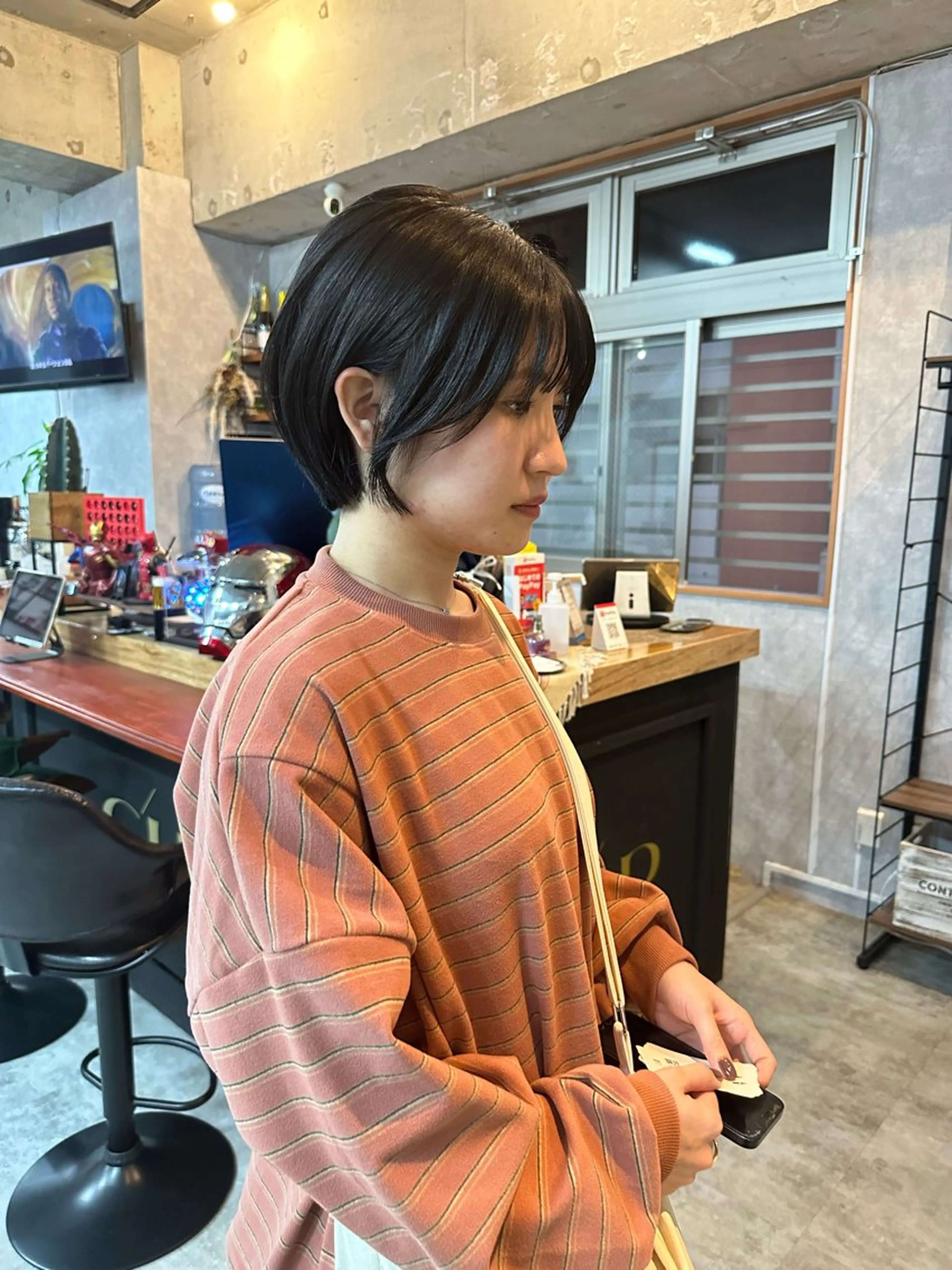 ショート 切りっぱなしボブ ショートボブ ハンサムショート 丸みショート ボブ モテ髪/ボブ/ショー ト/アダチフウトのヘアスタイル