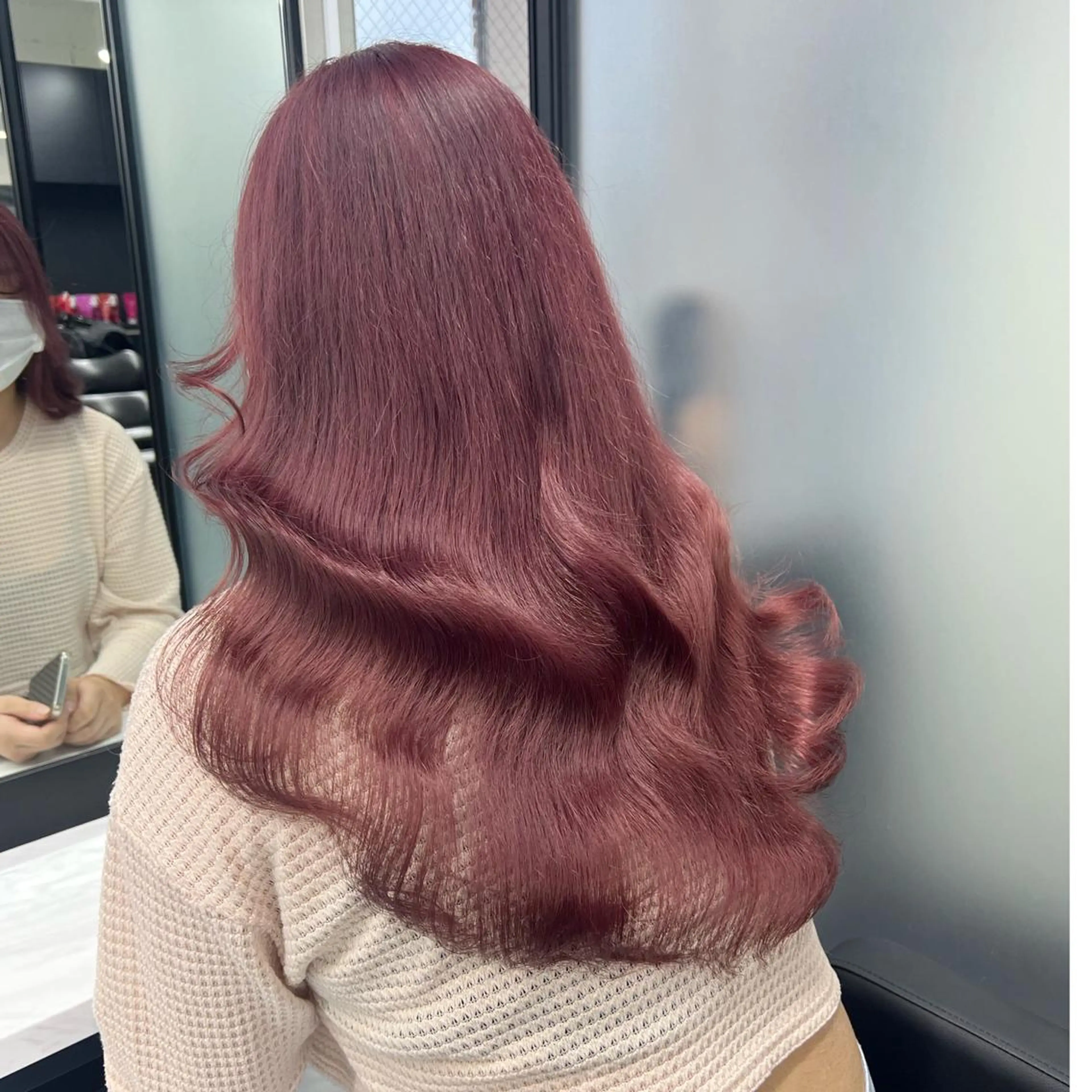 ロング カラー シールエクステ ハイトーンカラー エクステ ヘアカラー トリートメント シールエクステ特化 ハイトーン、NANAのヘアスタイル