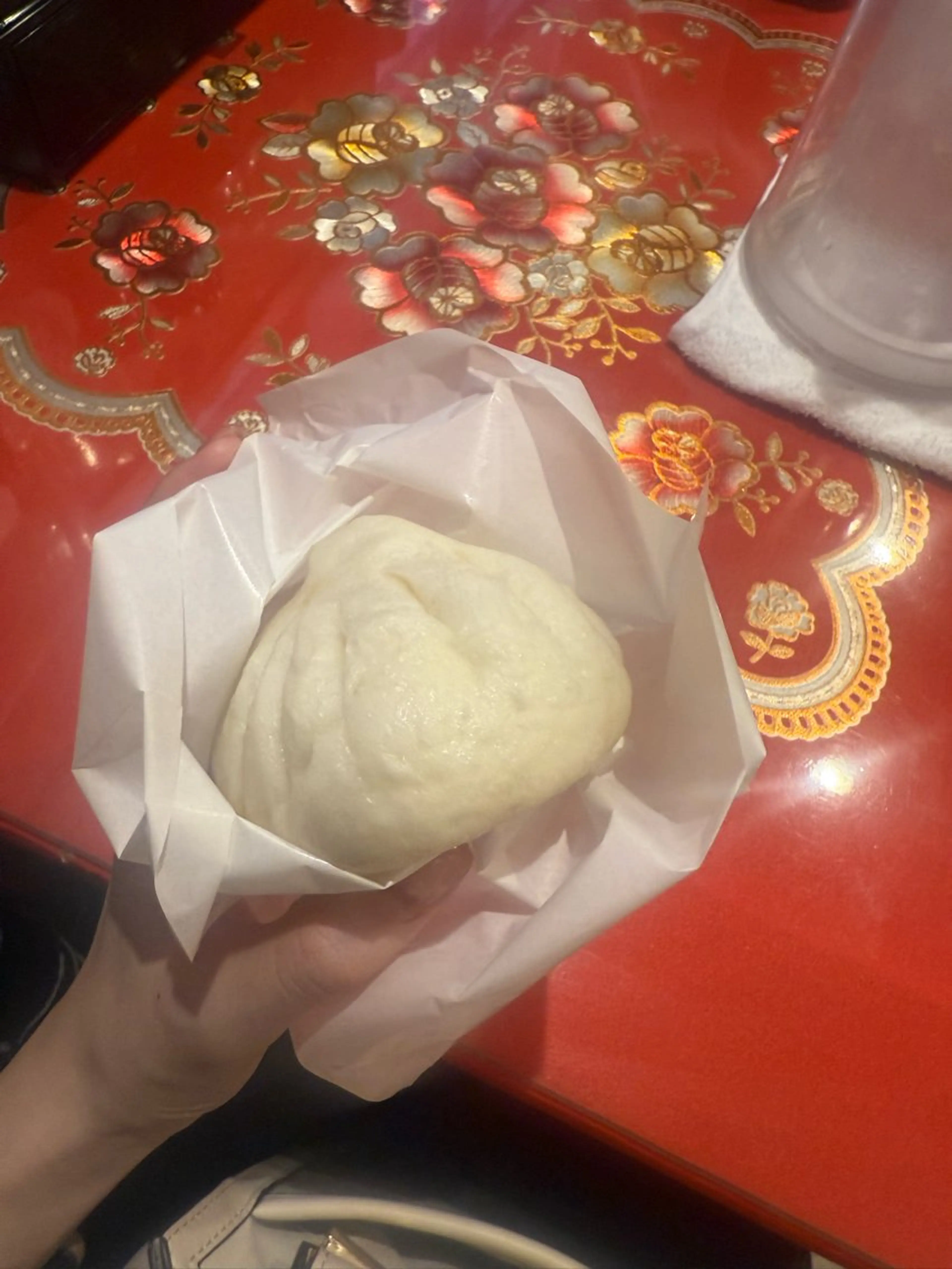 メナード丸の内ヒルズ 柳田りさのエステ・リラクイメージ