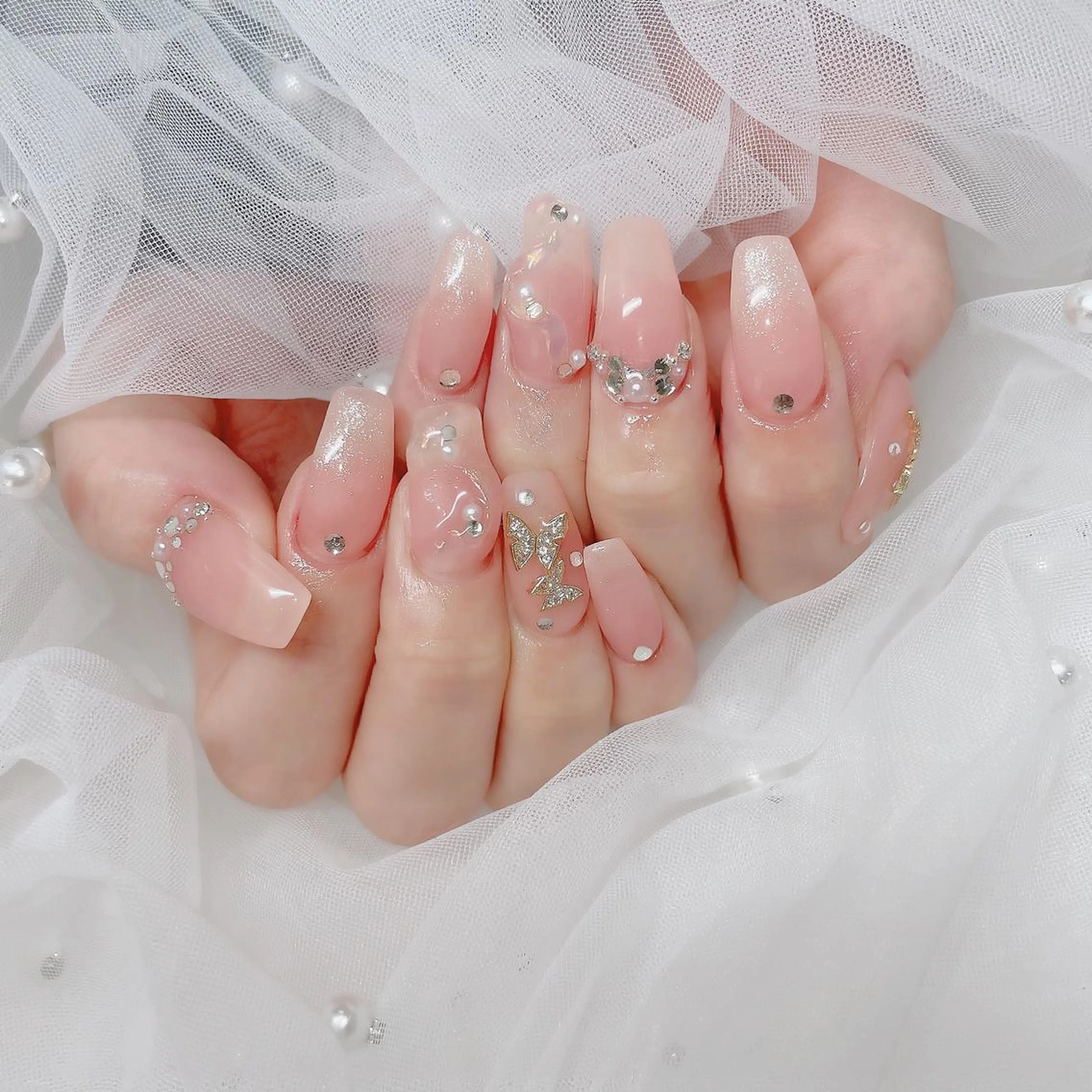 ネイル チークネイル フラッシュネイル フレンチネイル キラキラネイル 韓国ネイル ハンドネイル merci nailのネイルデザイン