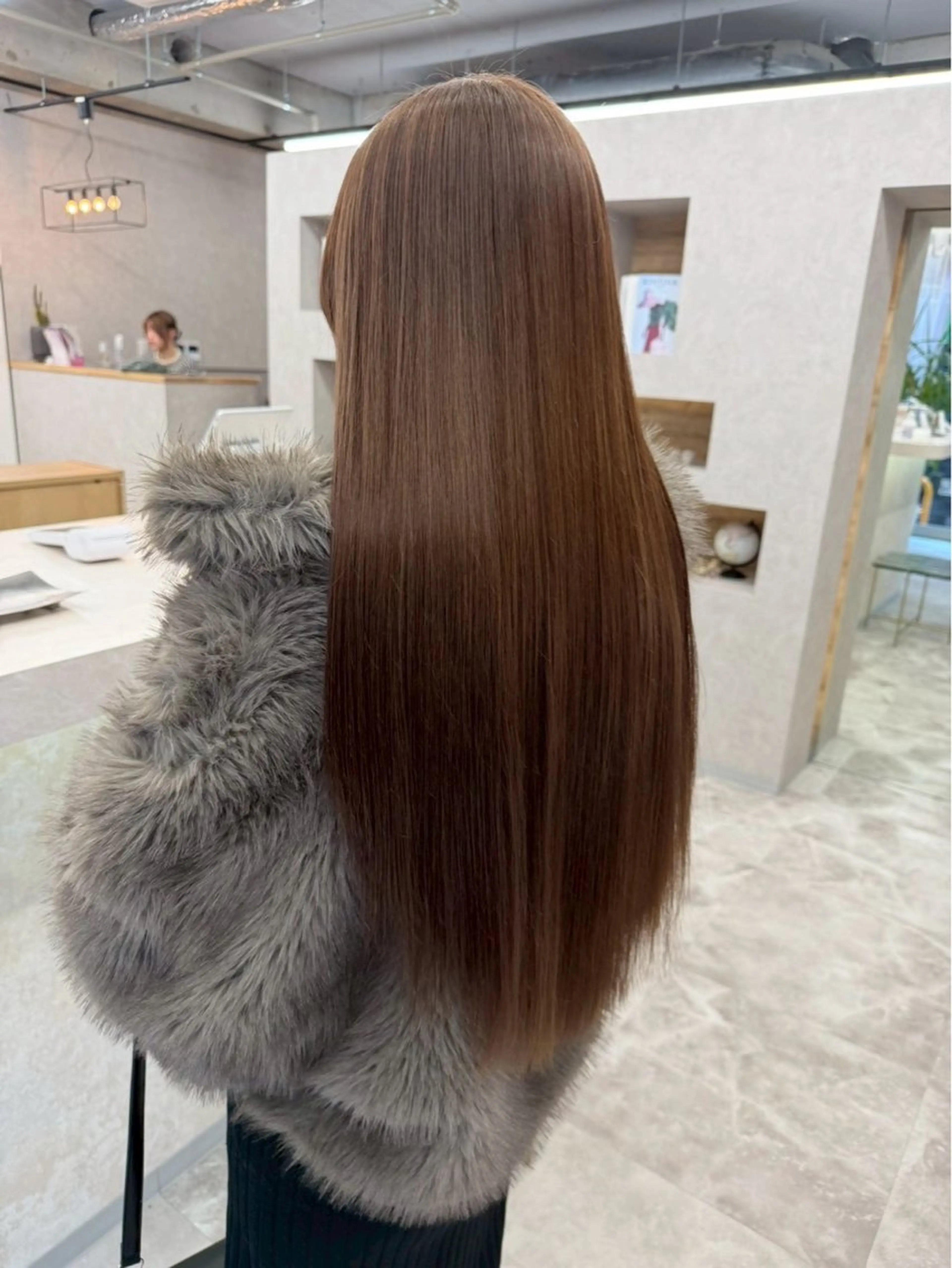 ロング トリートメント ヘアカラー 秋山 七海のヘアスタイル