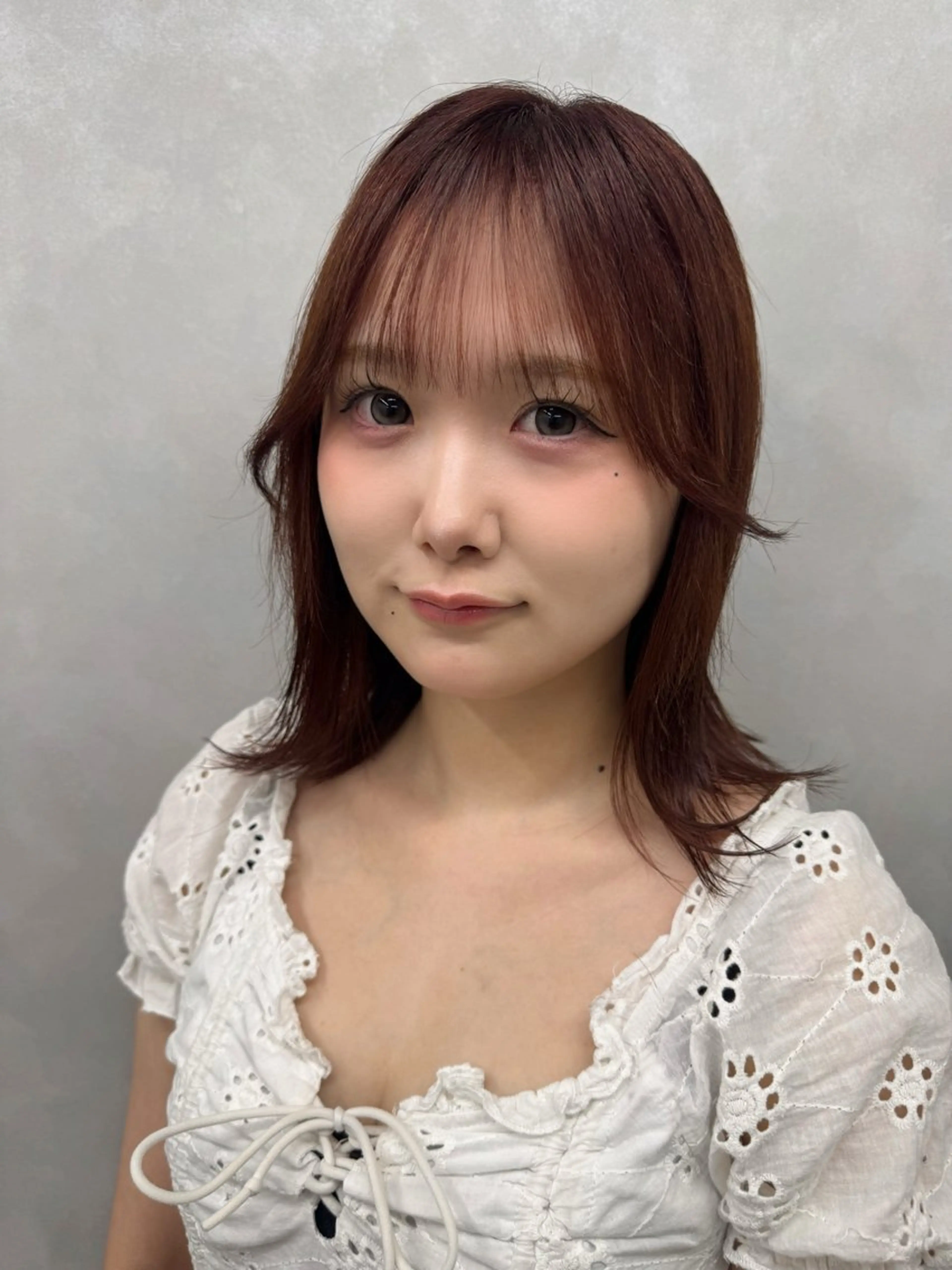 ミディアム ピンクブラウン ボブ 顔周りカット カット ヘアカラー トリートメント 透明感カラー ボブ ミディアム 齊木勇人のヘアスタイル