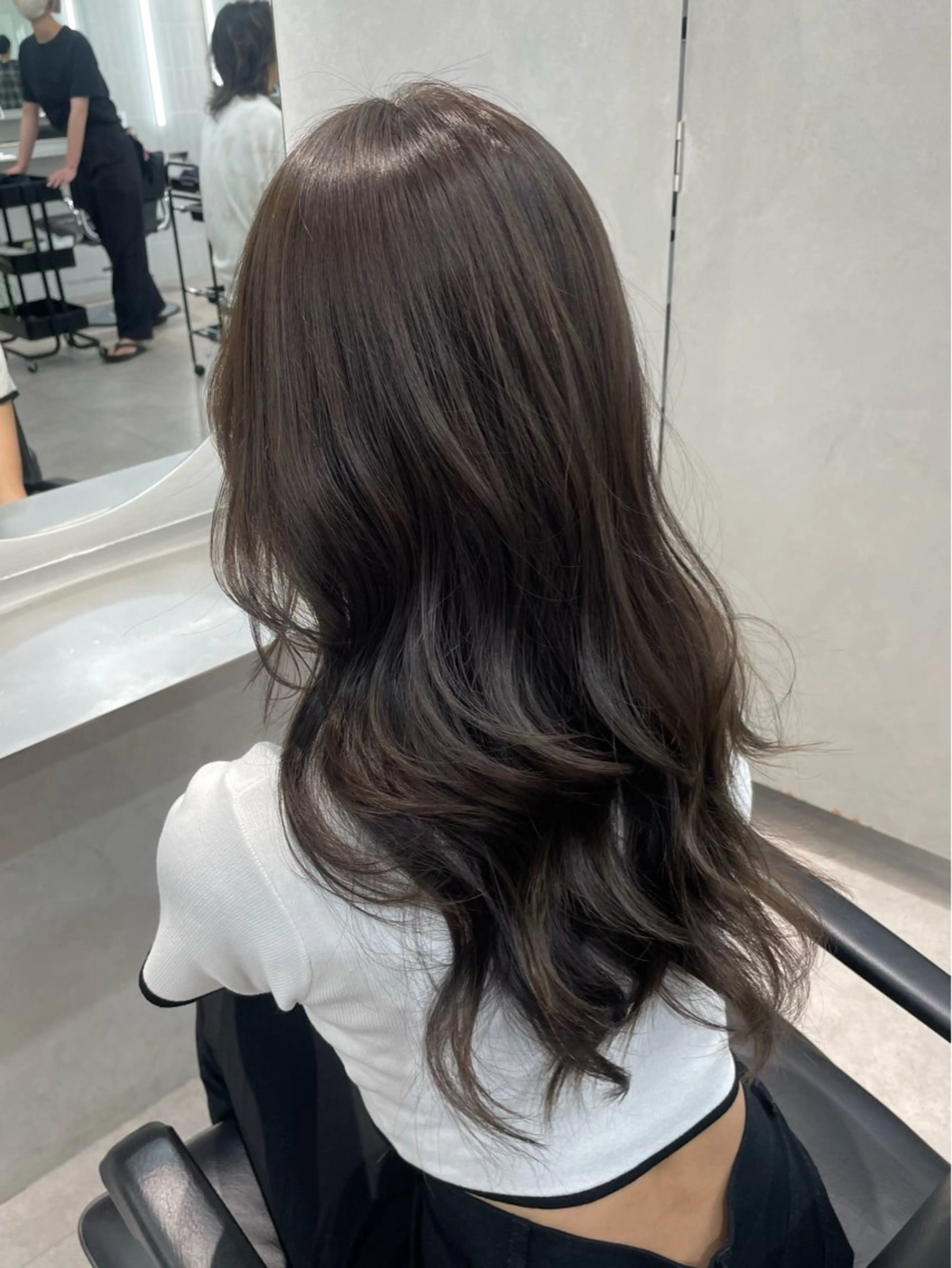 セミロング カラー アッシュ アッシュブラウン ベージュカラー ブラウンカラー 透明感カラー ヘアカラー 表参道/透明感 グレージュ/ブラウンのヘアスタイル