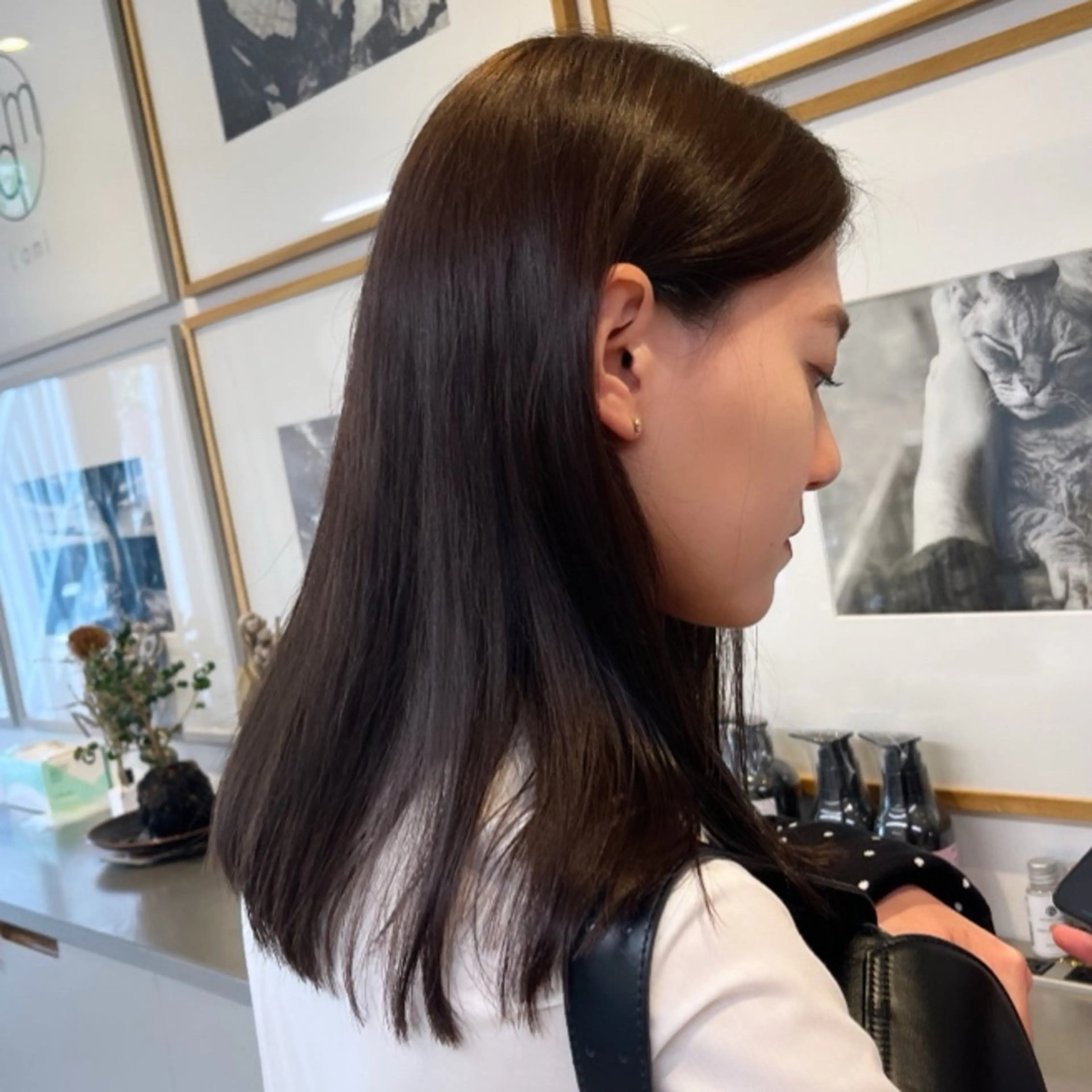 ミディアム カラー ブラウンカラー 透明感カラー グレージュ カーキグレージュ マットブラウン ヘアカラー トリートメント ヘッドスパ ヘアセット カジュアルを女っぽく 𝗮𝘆𝗮𝗰𝗼のヘアスタイル