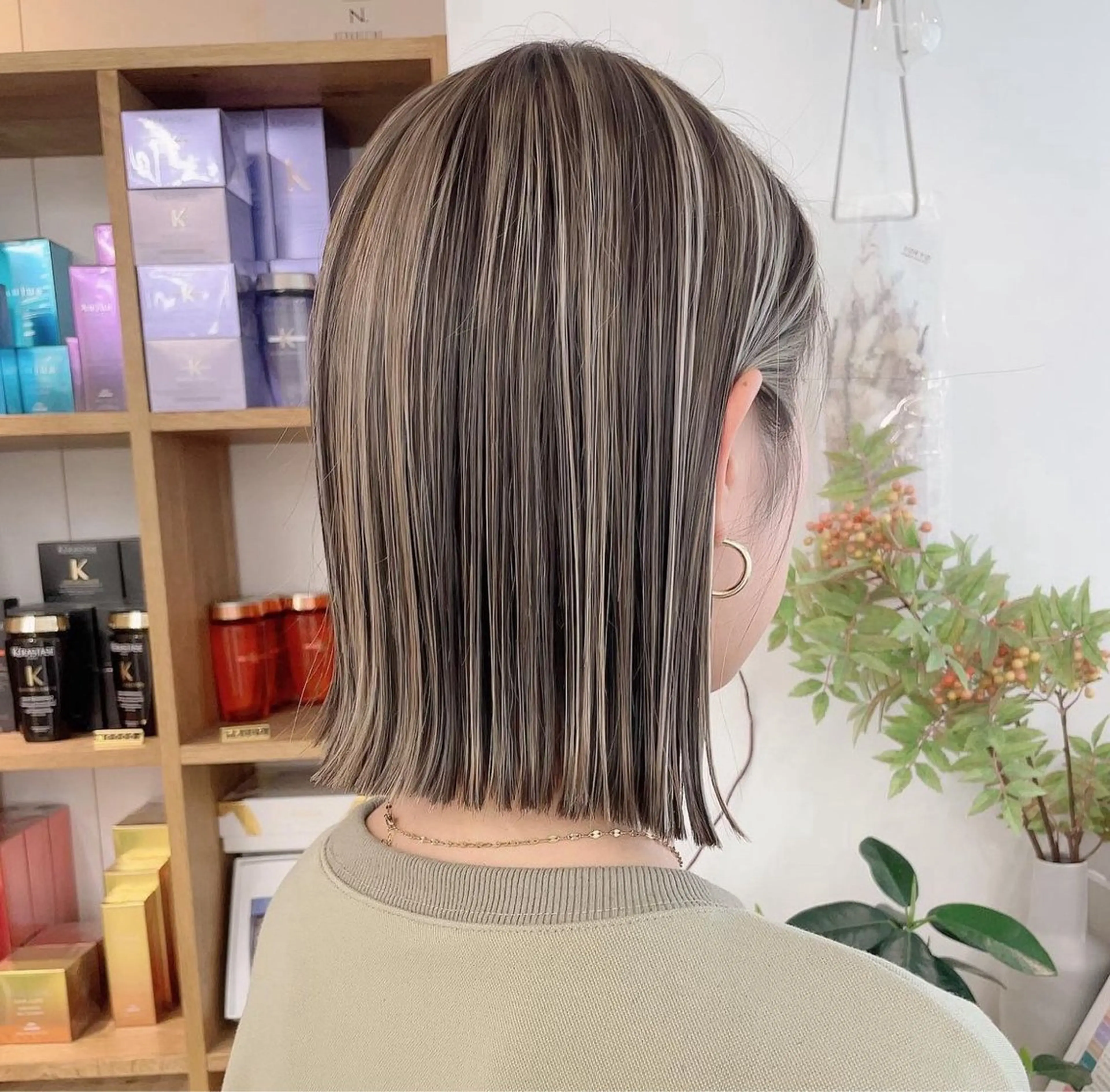 ミディアム 甲斐 美月のヘアスタイル