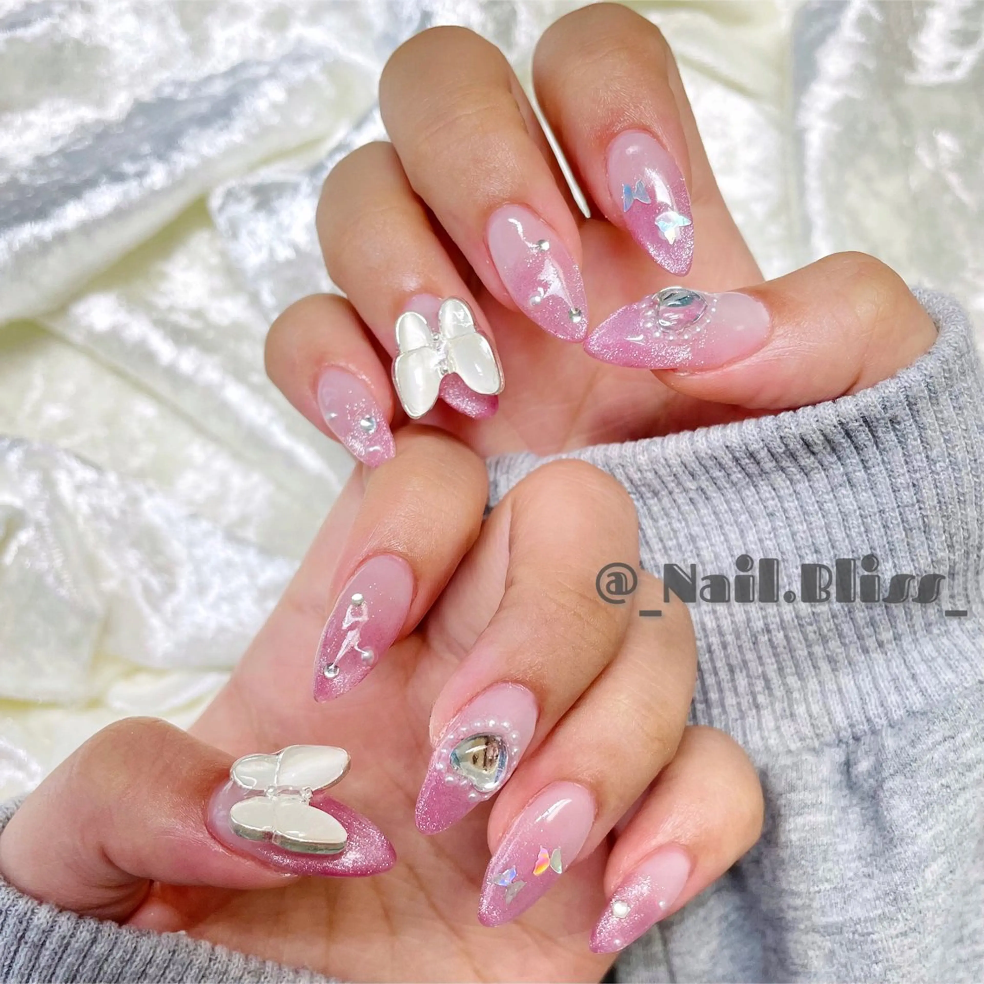 ネイル マグネットネイル ハンドネイル NAIL BLISSのネイルデザイン