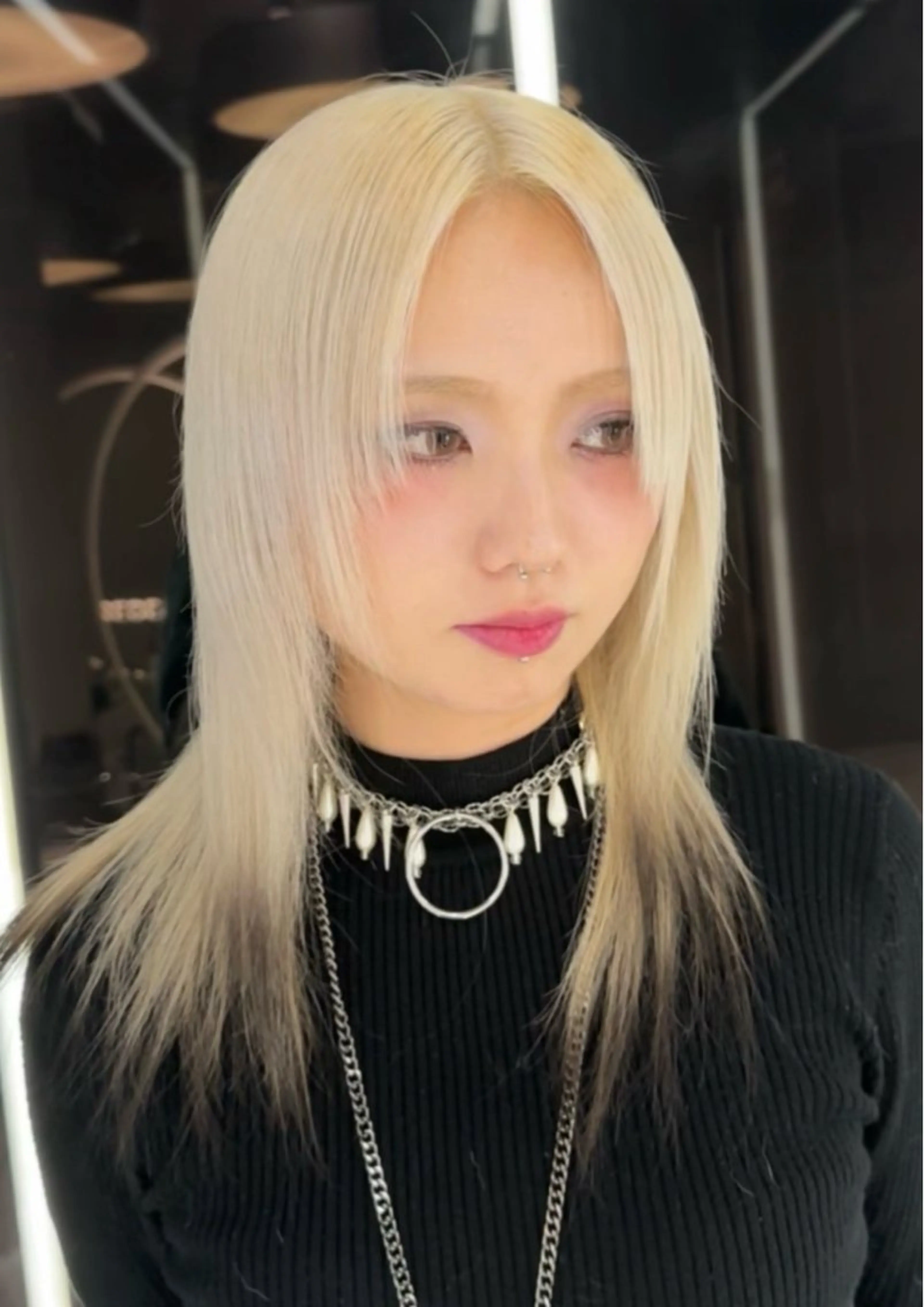 「⚜️10代 20代限定メニュー✨」 2ブリーチ＋カラーの写真