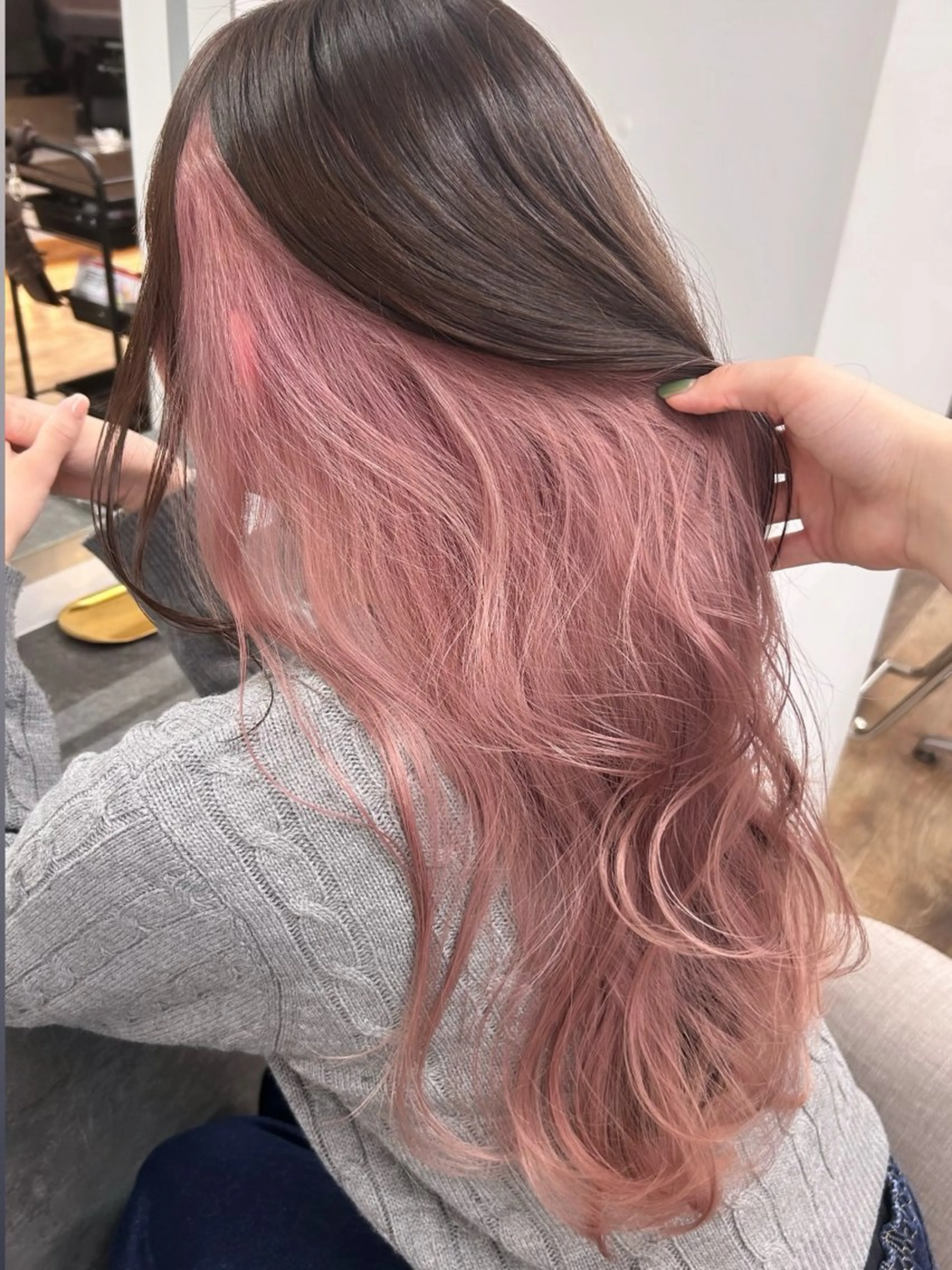 ロング カラー ヘアカラー トリートメント MARQUEE所属・Ayame / ハイトーンカラーのヘアスタイル