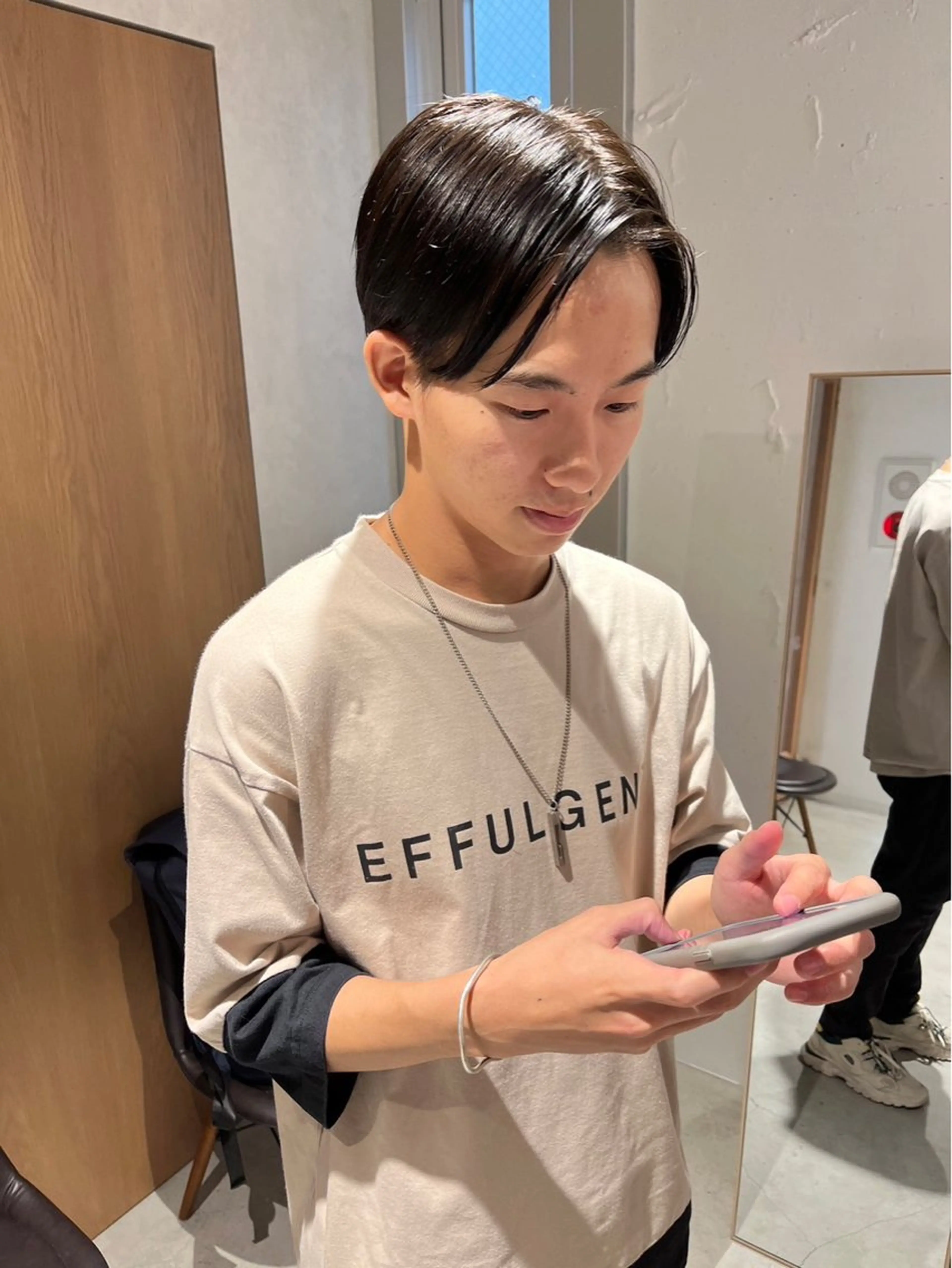 メンズ カット mei|顔まわり ×透明感カラーのヘアスタイル