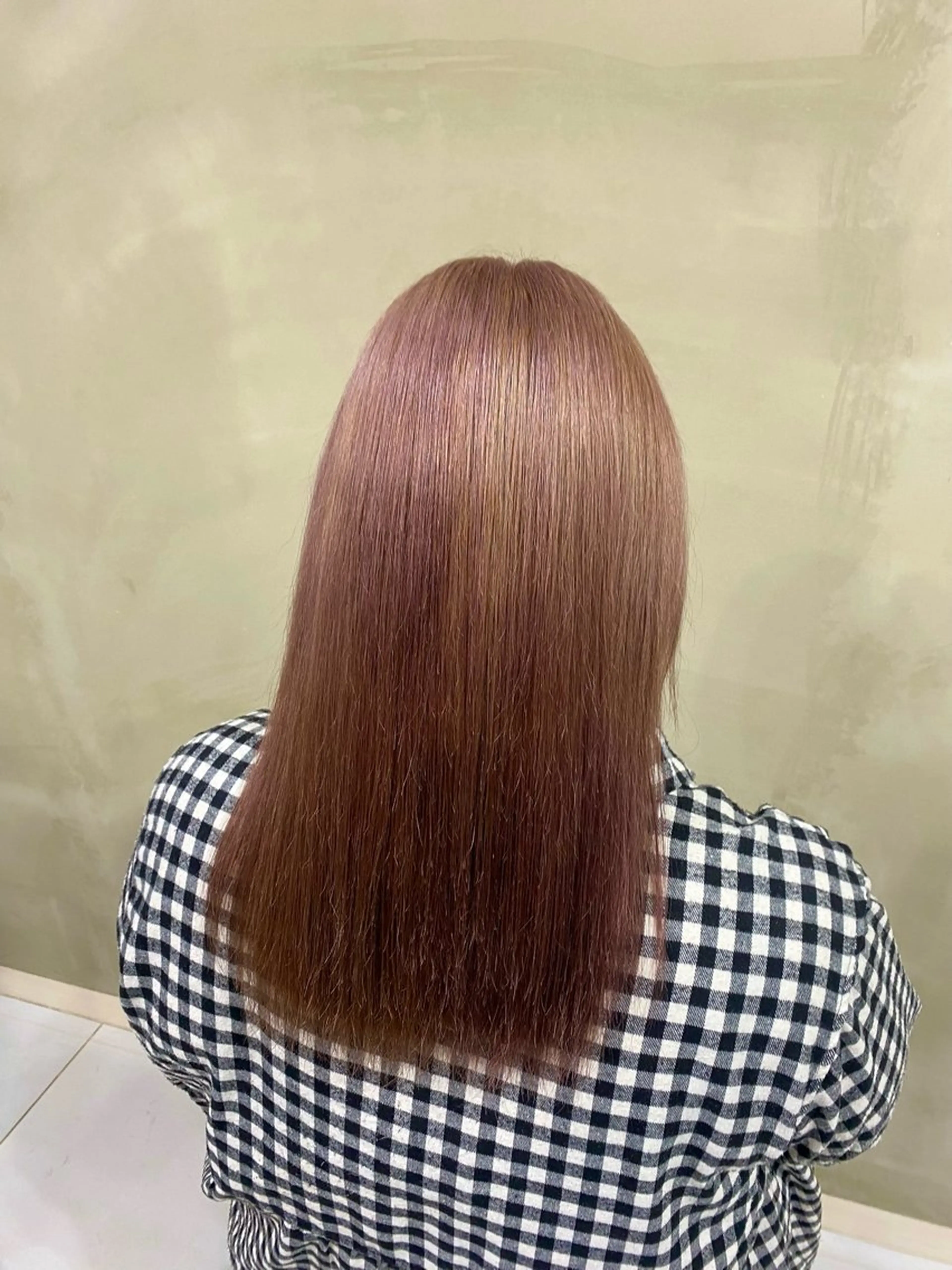 セミロング カラー GRANDEUR やまだかなのヘアスタイル