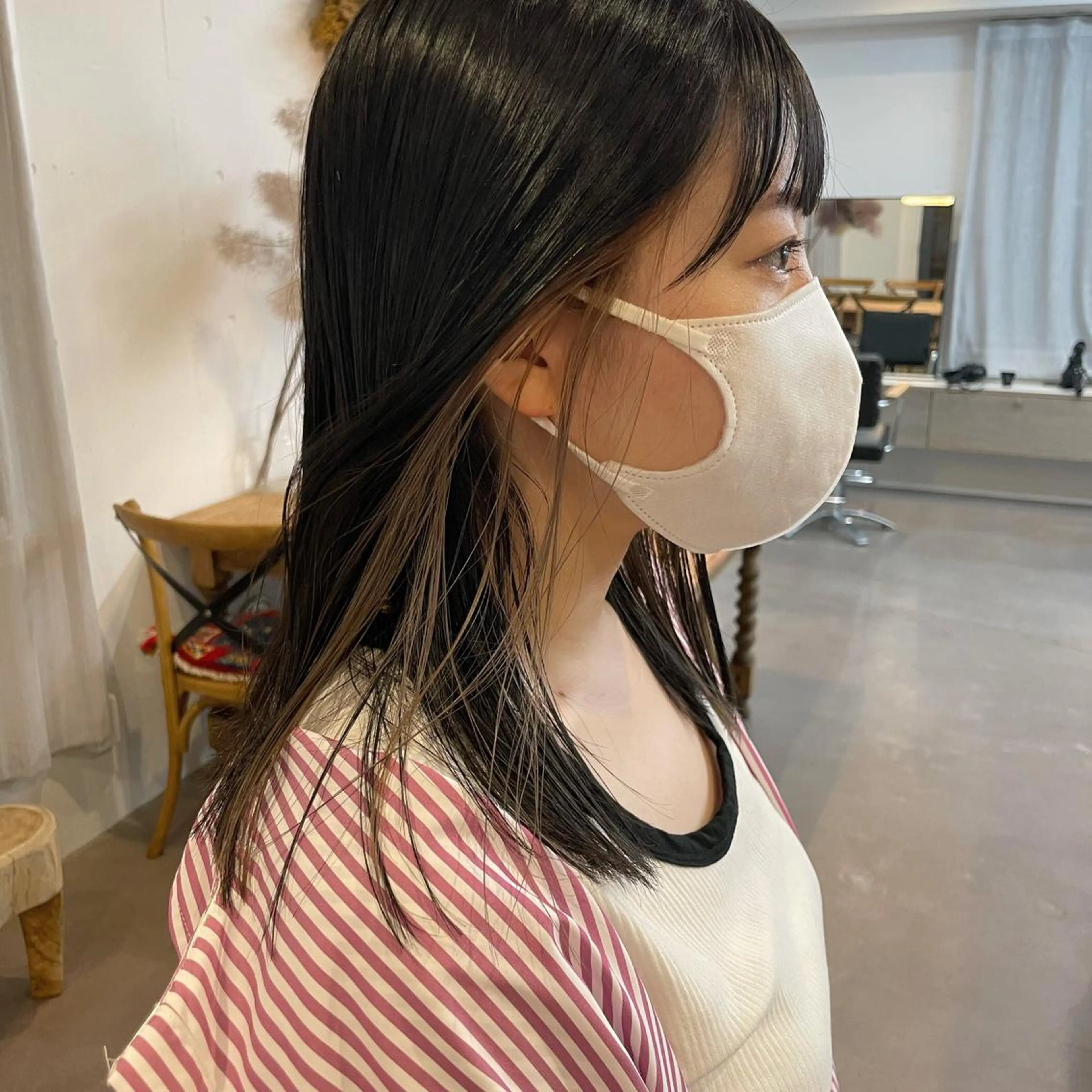 ミディアム カラー ハイライトカラー インナーカラー ハイライト ヘアカラー salowin SHIBUYA me+店所属・kasumi/渋谷/ パーマのヘアスタイル