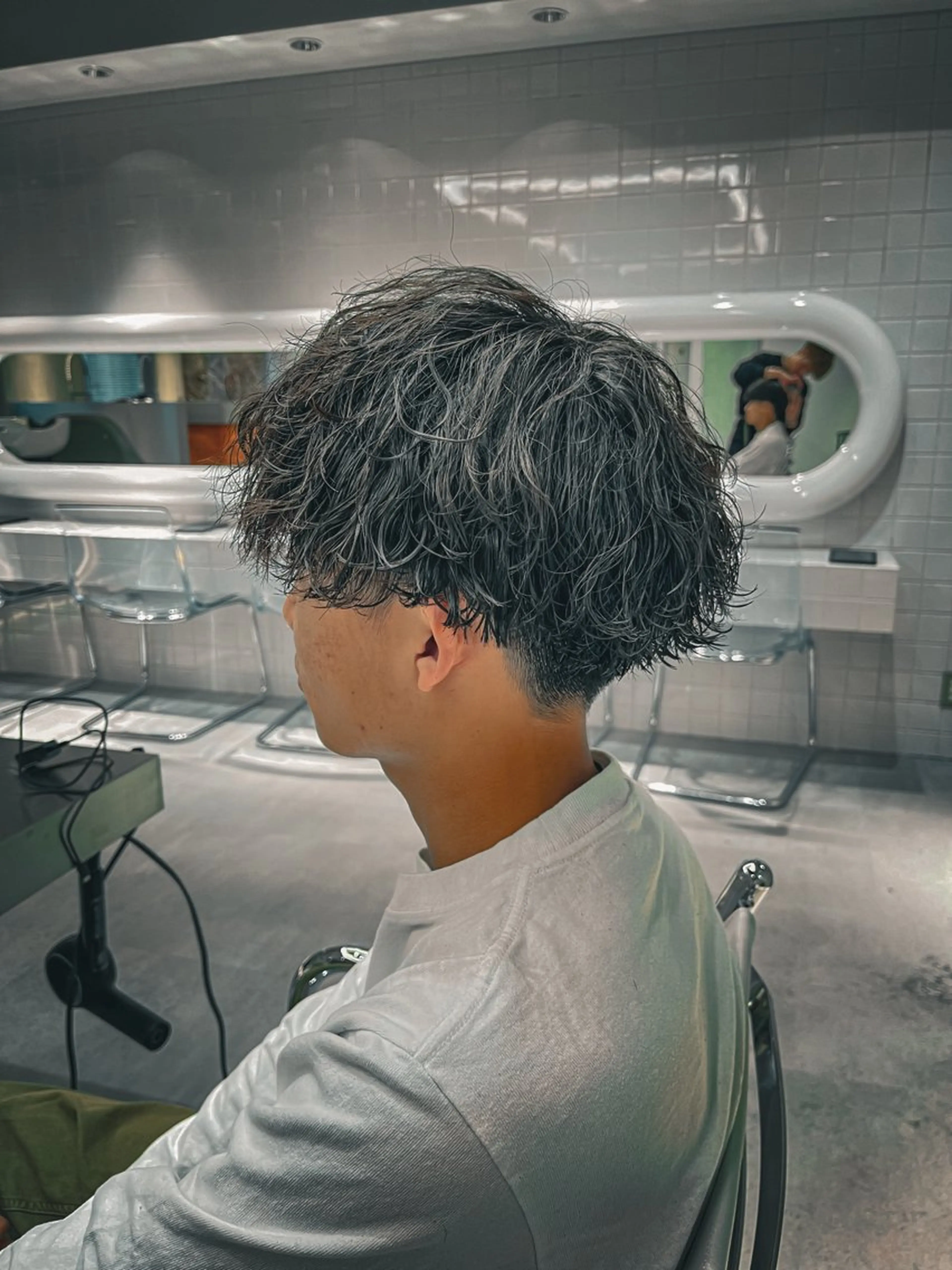 ショート パーマ ⚡メンズパーマフ ェードカットTomyのヘアスタイル