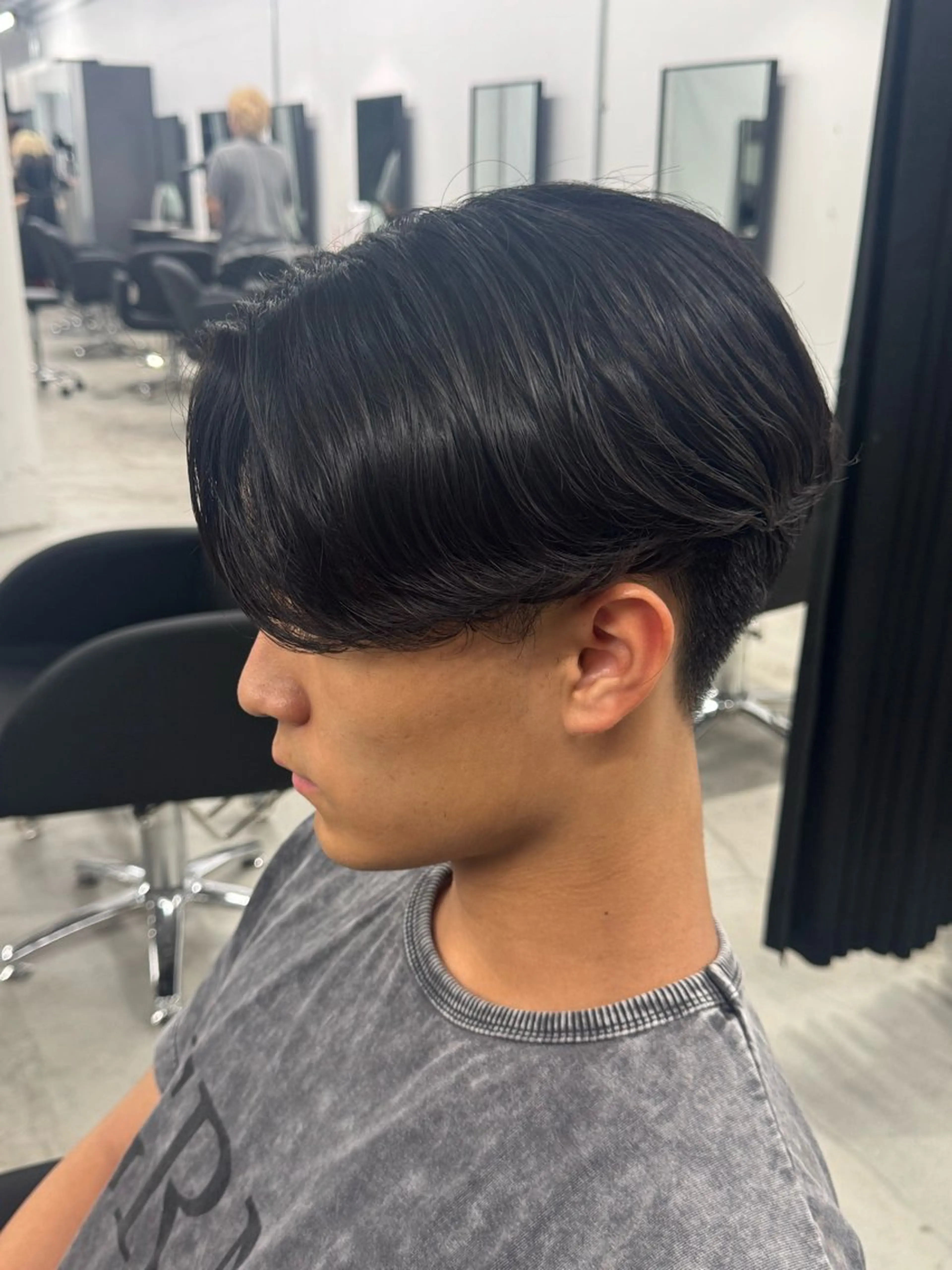 パーマ メンズ 岩佐 柚太のヘアスタイル