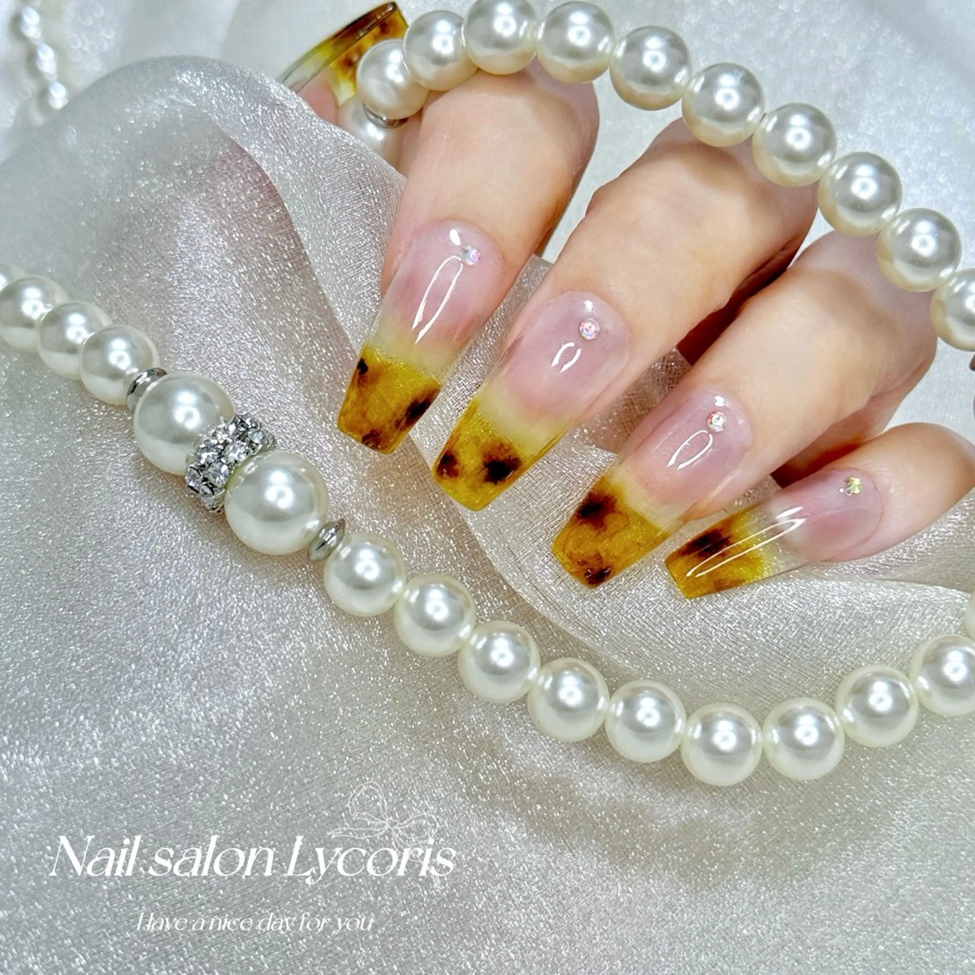 ネイル ストーンネイル ハンドネイル Nail salon Lycoris キキのネイルデザイン