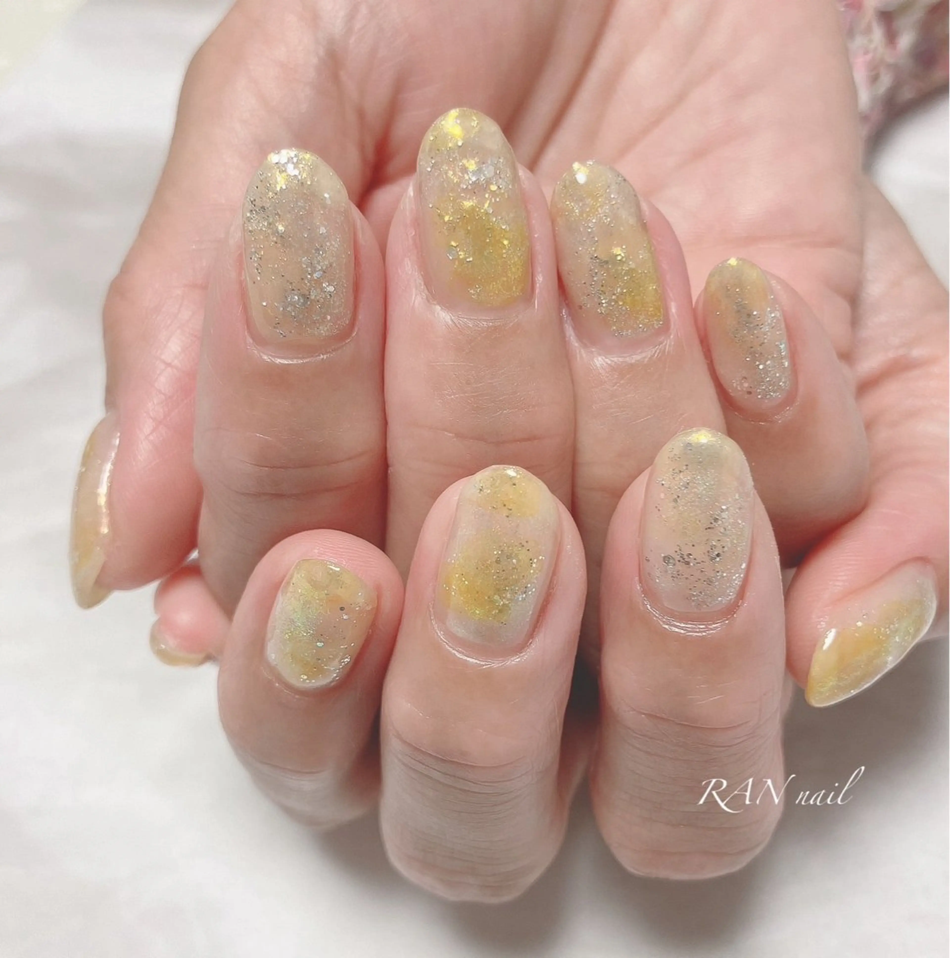 ネイル アートネイル 氷ネイル・うるうるネイル キラキラネイル ニュアンスネイル 夏ネイル ハンドネイル フットネイル RAN nailのネイルデザイン