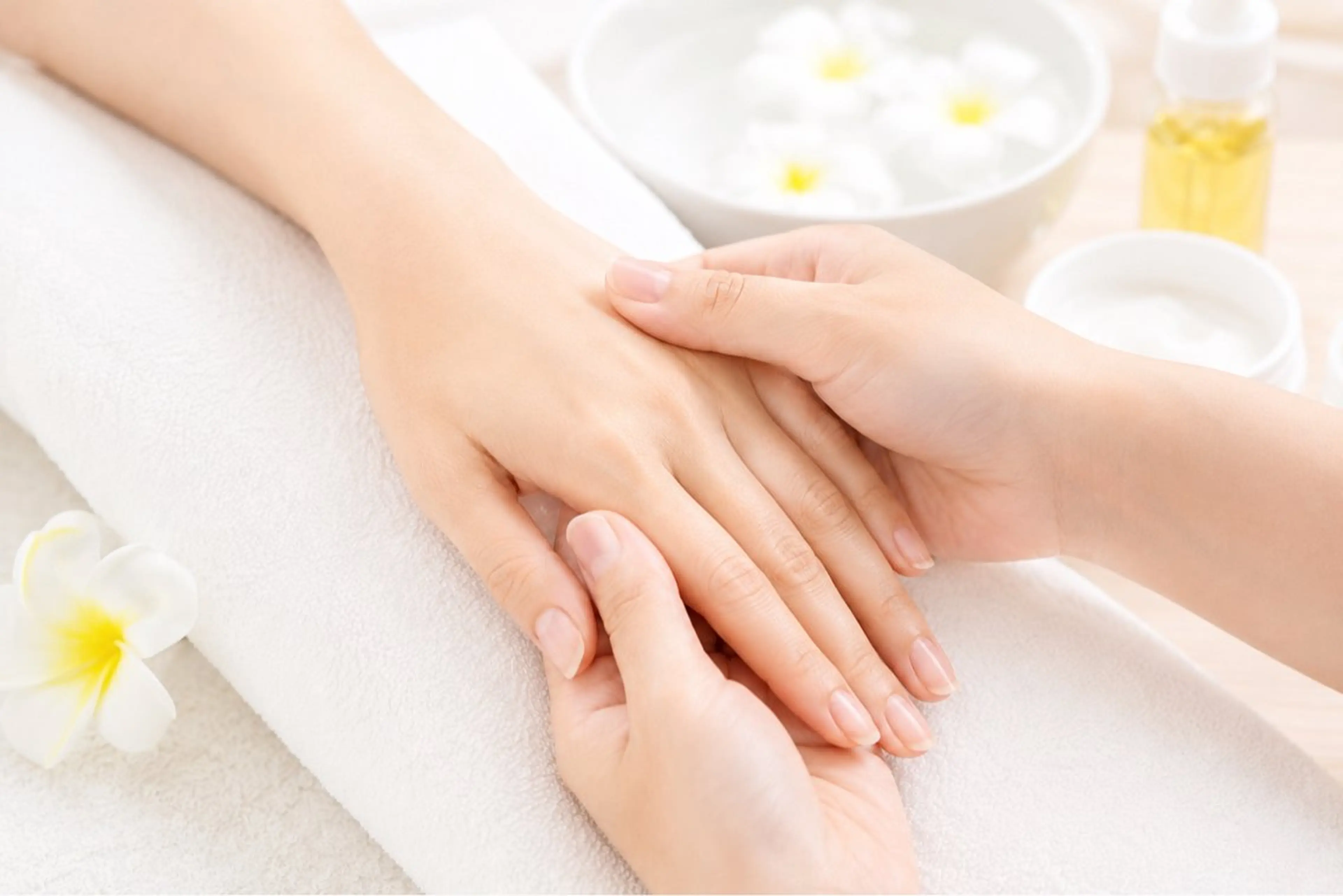 ✨️しっとり潤うハンドケア付き✨️【handネイル】オフありの写真